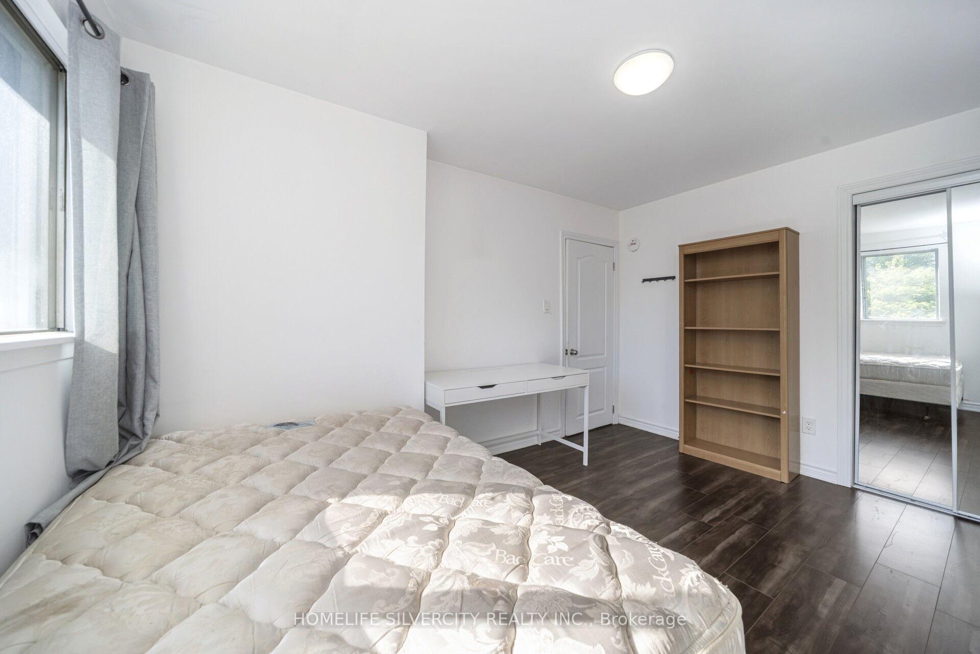 Photo 29 of 7582 Discus Crescent, Mississauga, Malton — HOMEH