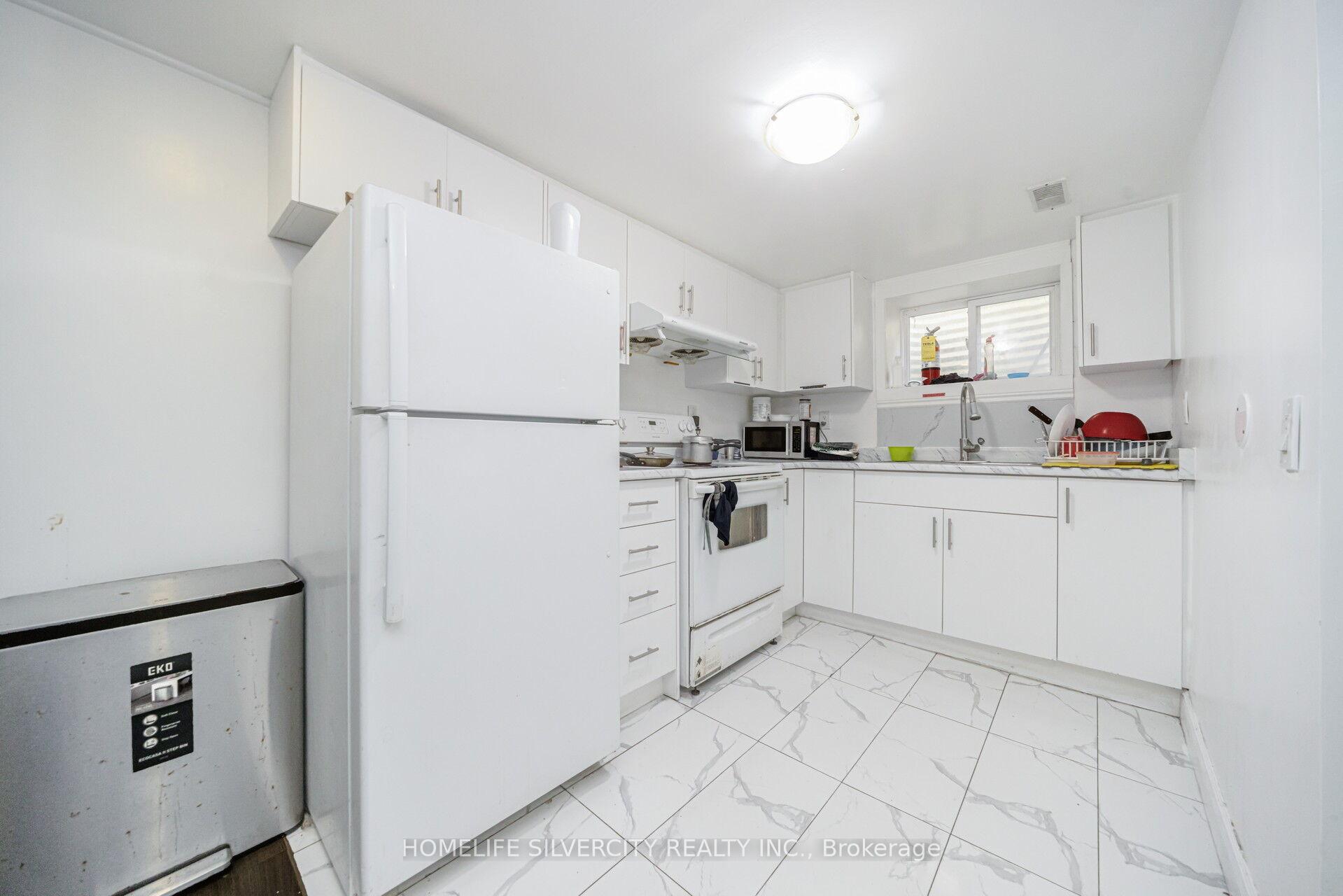 Photo 36 of 7582 Discus Crescent, Mississauga, Malton — HOMEH
