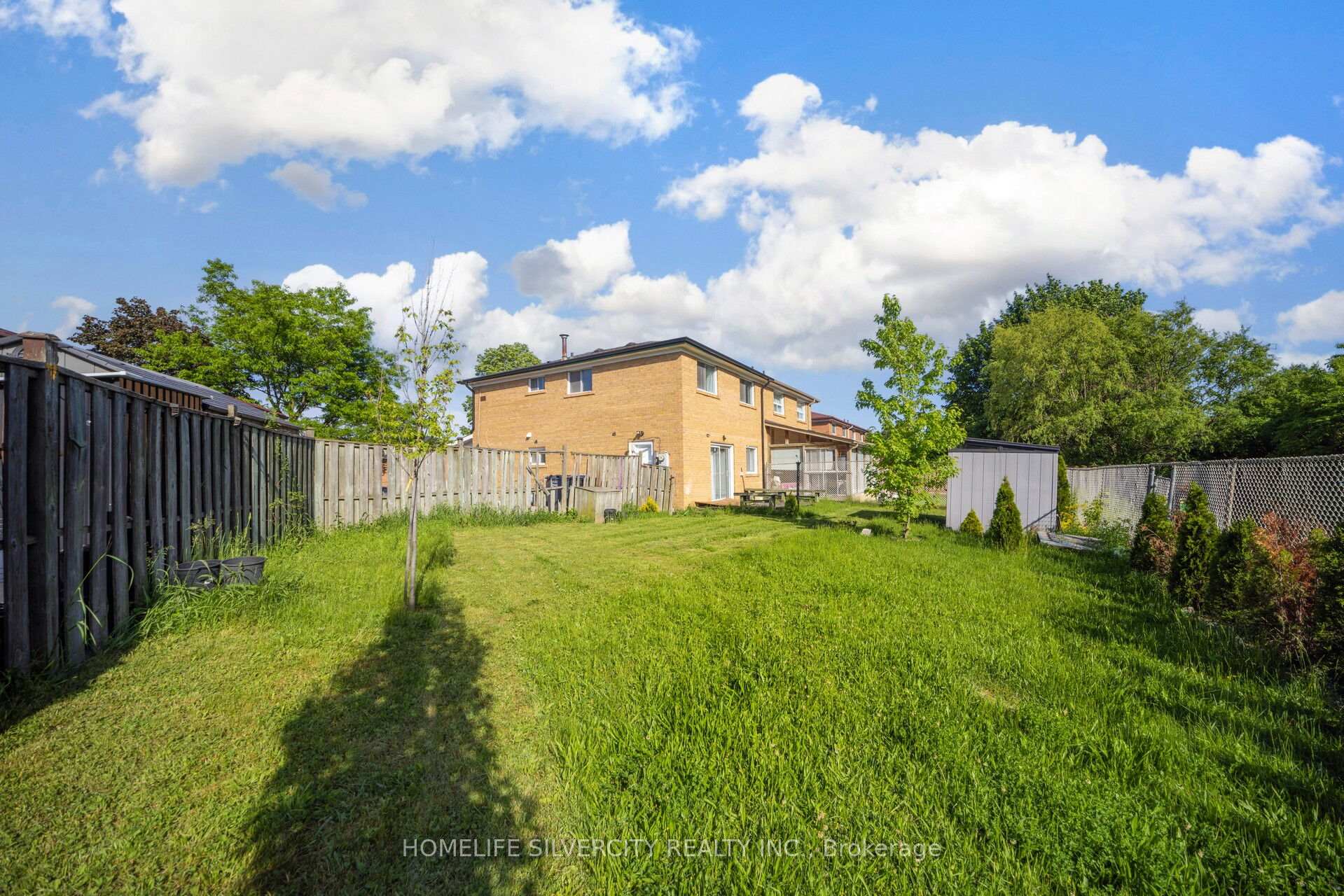 Photo 44 of 7582 Discus Crescent, Mississauga, Malton — HOMEH