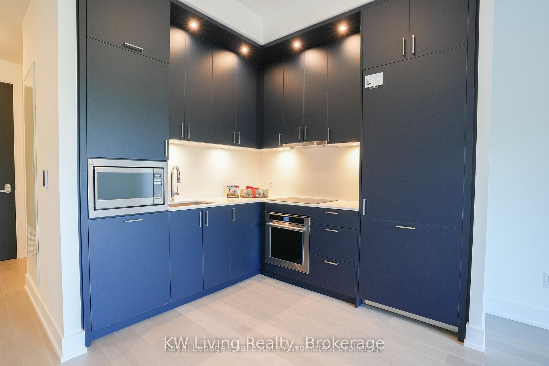 Photo 40 of Unit MZ10, 259 The Kingsway, Etobicoke, Edenbridge-Humber Valley — HOMEH