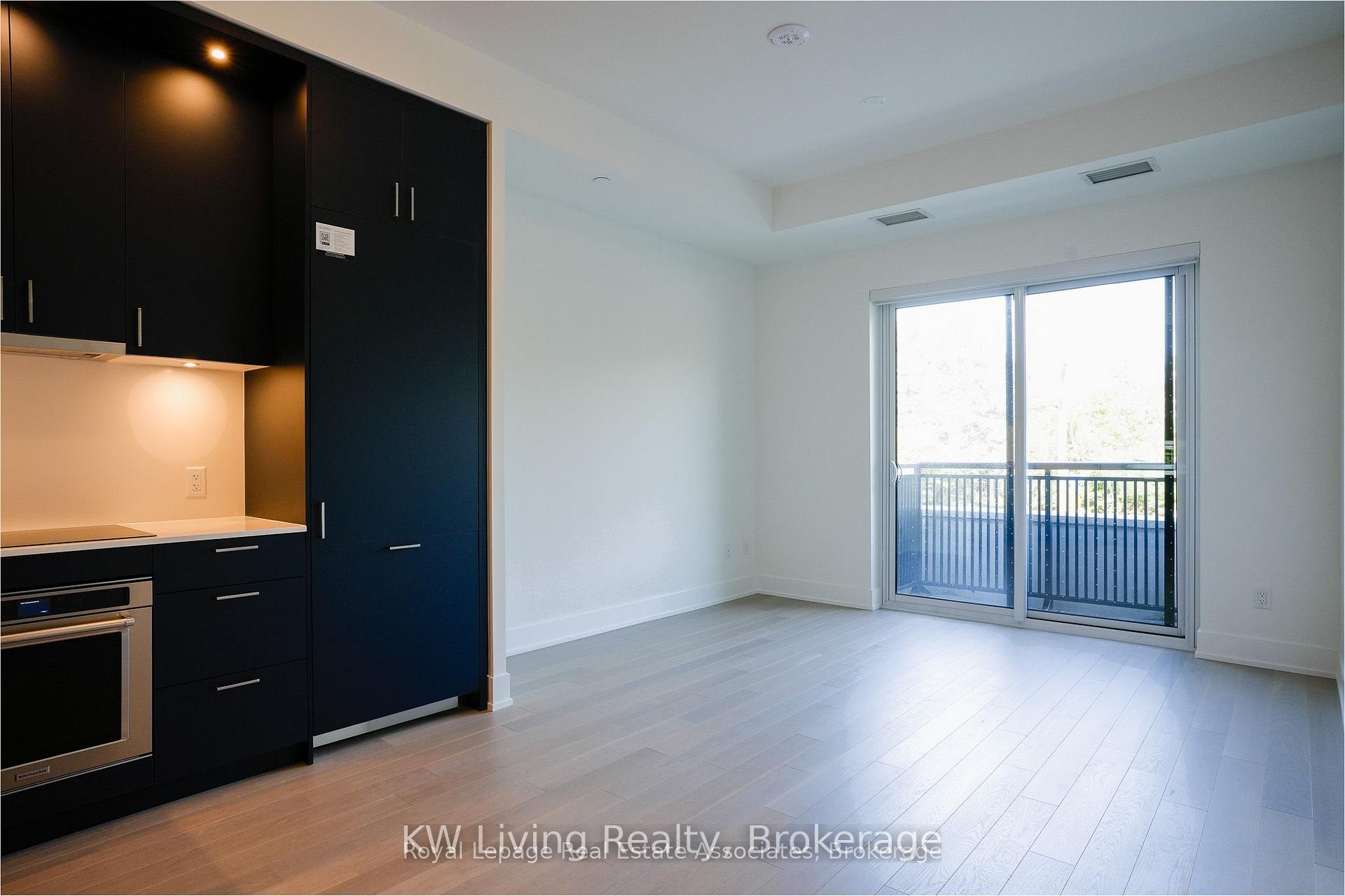 Photo 43 of Unit MZ10, 259 The Kingsway, Etobicoke, Edenbridge-Humber Valley — HOMEH