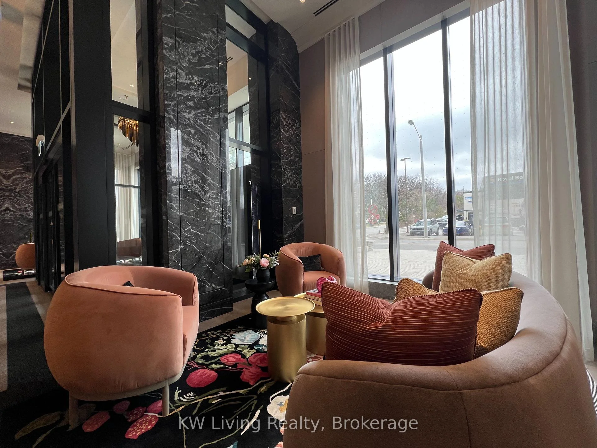 Photo 14 of Unit MZ10, 259 The Kingsway, Etobicoke, Edenbridge-Humber Valley — HOMEH