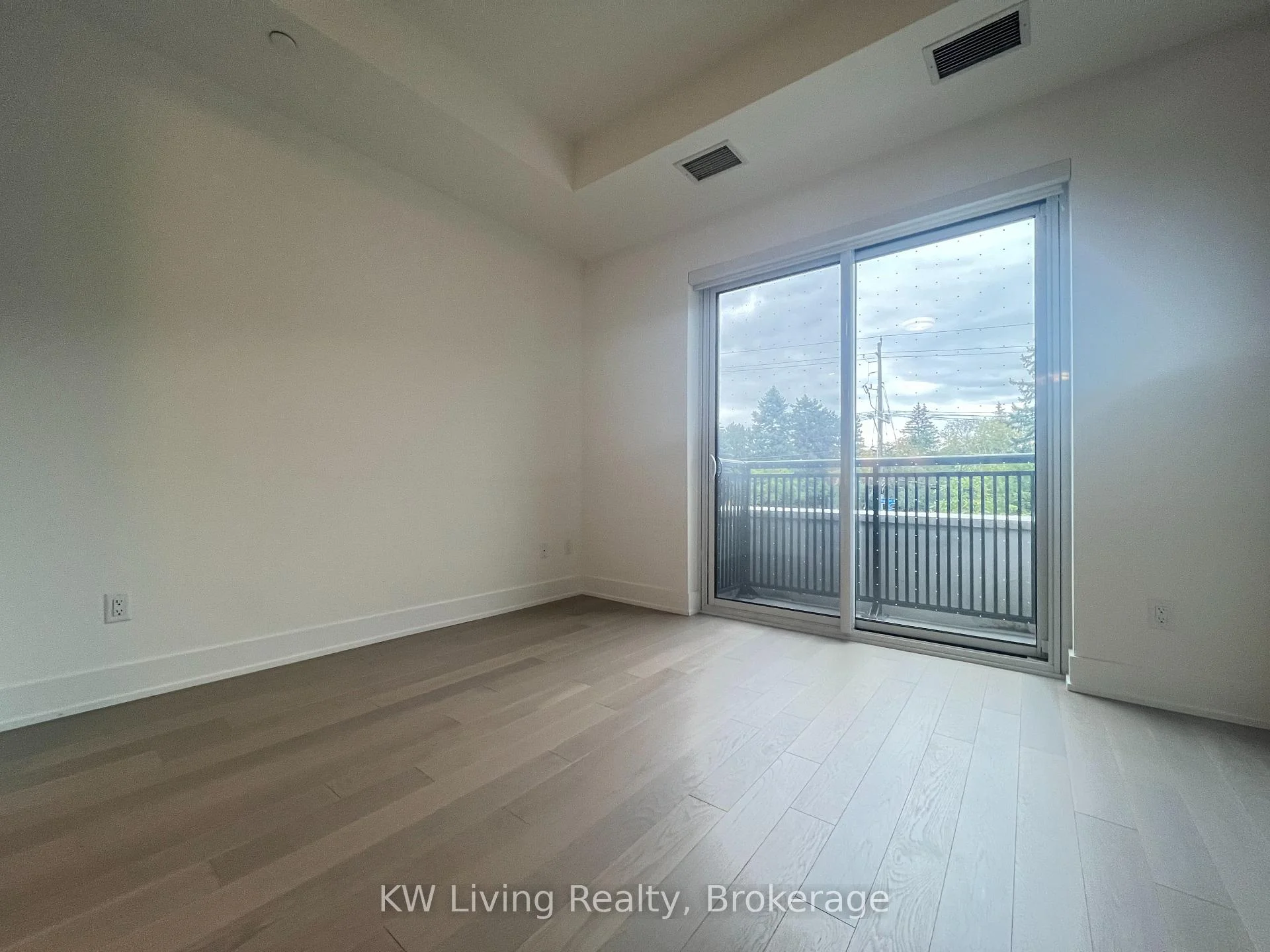 Photo 53 of Unit MZ10, 259 The Kingsway, Etobicoke, Edenbridge-Humber Valley — HOMEH