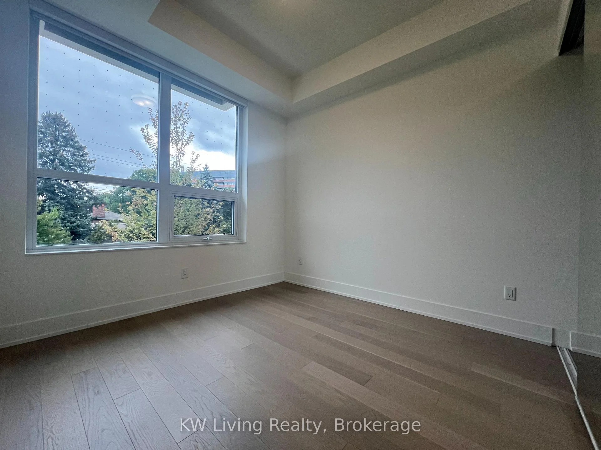 Photo 56 of Unit MZ10, 259 The Kingsway, Etobicoke, Edenbridge-Humber Valley — HOMEH