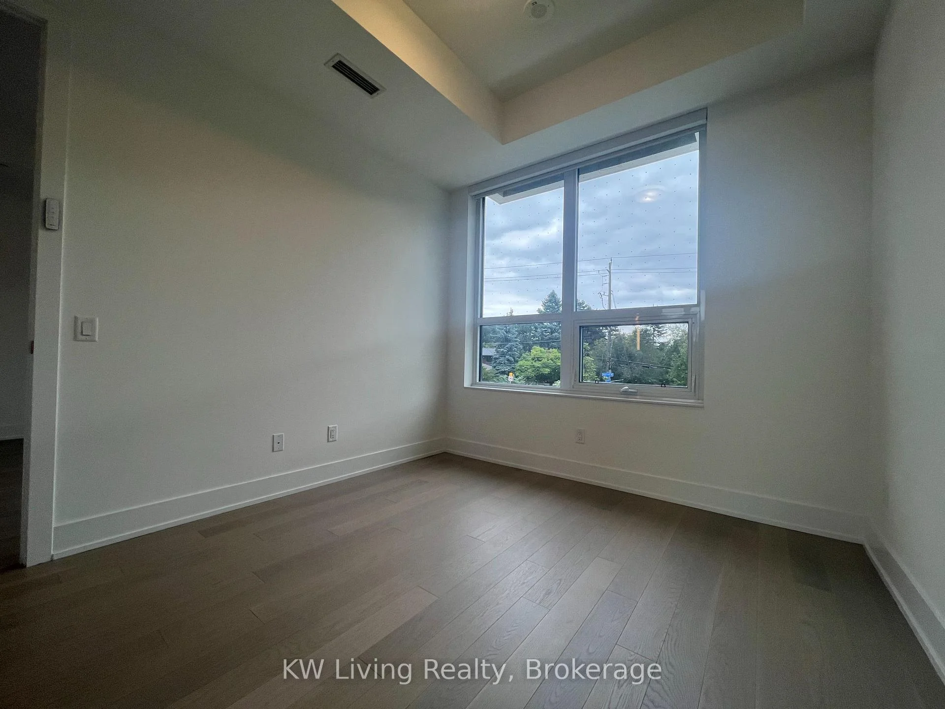 Photo 59 of Unit MZ10, 259 The Kingsway, Etobicoke, Edenbridge-Humber Valley — HOMEH