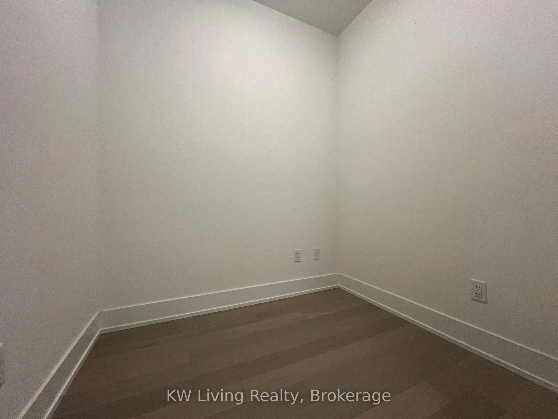 Photo 62 of Unit MZ10, 259 The Kingsway, Etobicoke, Edenbridge-Humber Valley — HOMEH