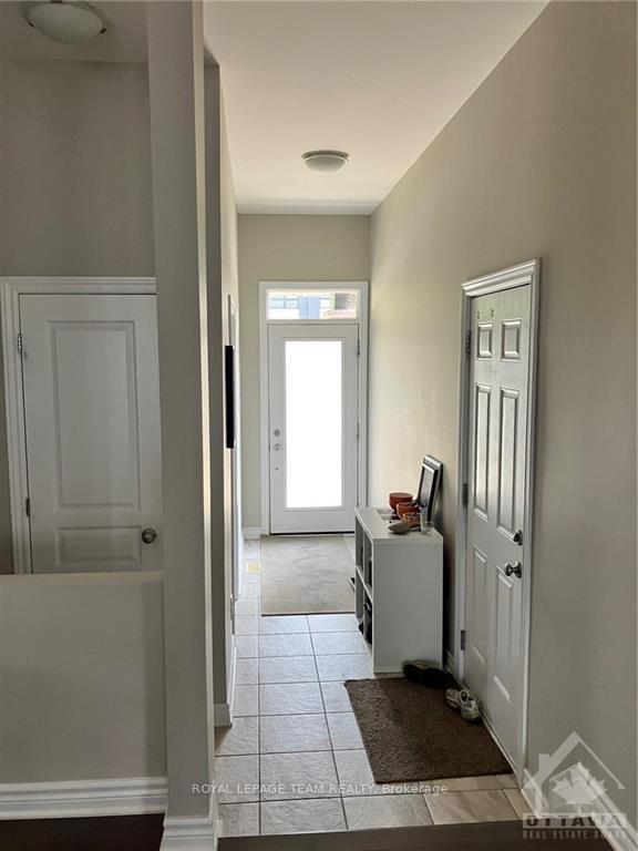 Photo 2 of 82 Warrior Street, Ottawa, Kanata - Emerald Meadows/Trailwest — HOMEH