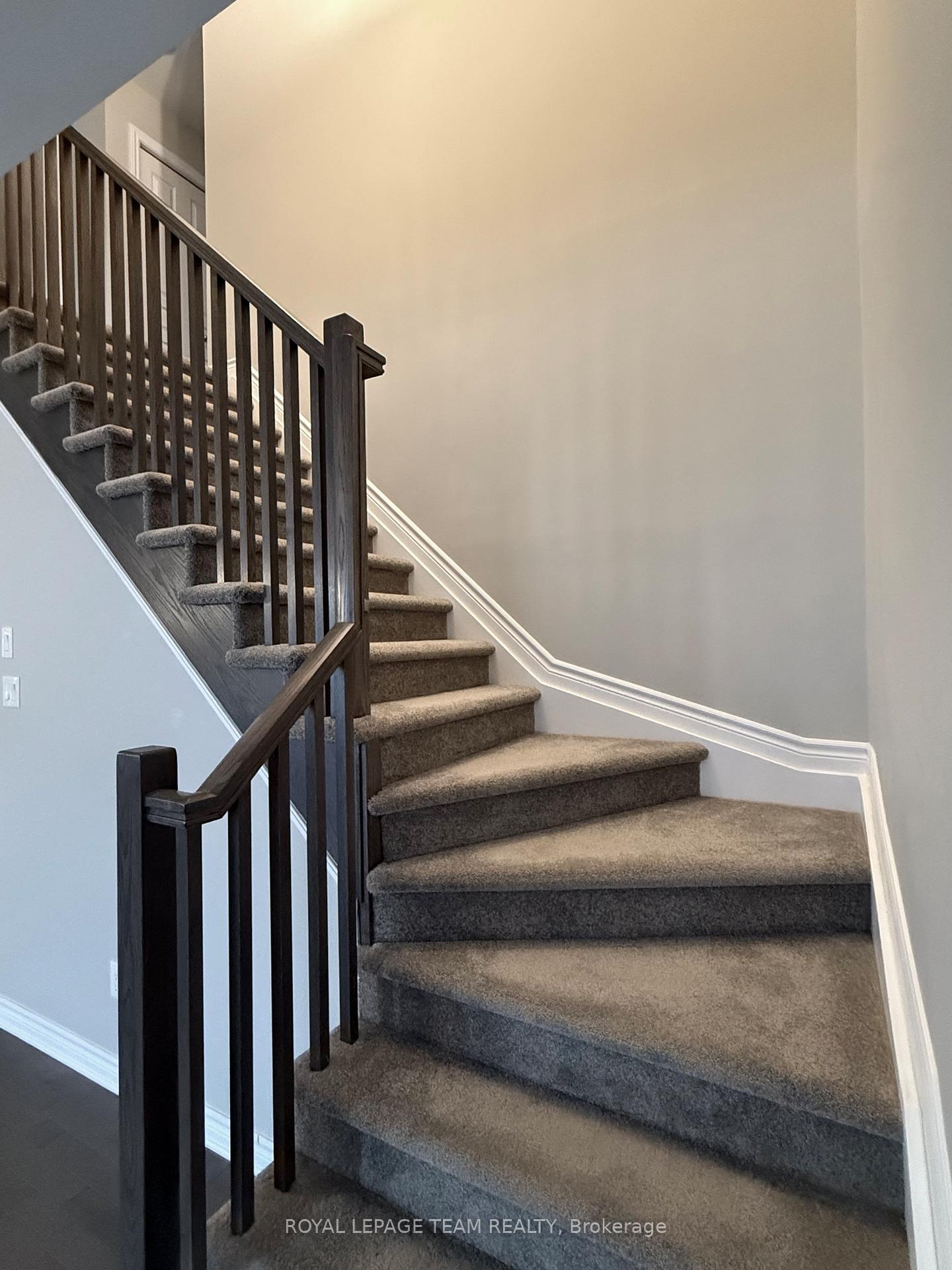 Photo 14 of 82 Warrior Street, Ottawa, Kanata - Emerald Meadows/Trailwest — HOMEH