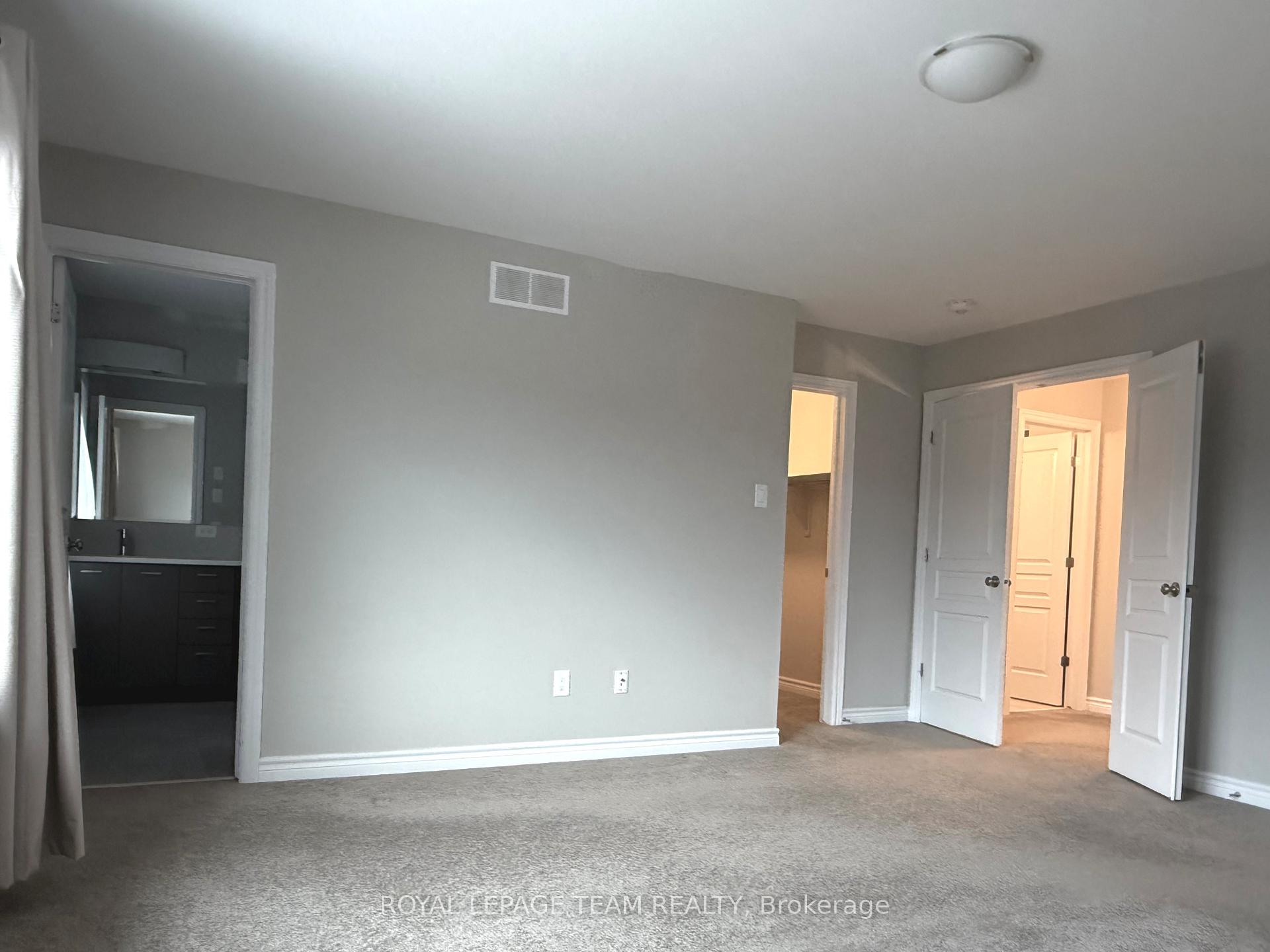 Photo 17 of 82 Warrior Street, Ottawa, Kanata - Emerald Meadows/Trailwest — HOMEH
