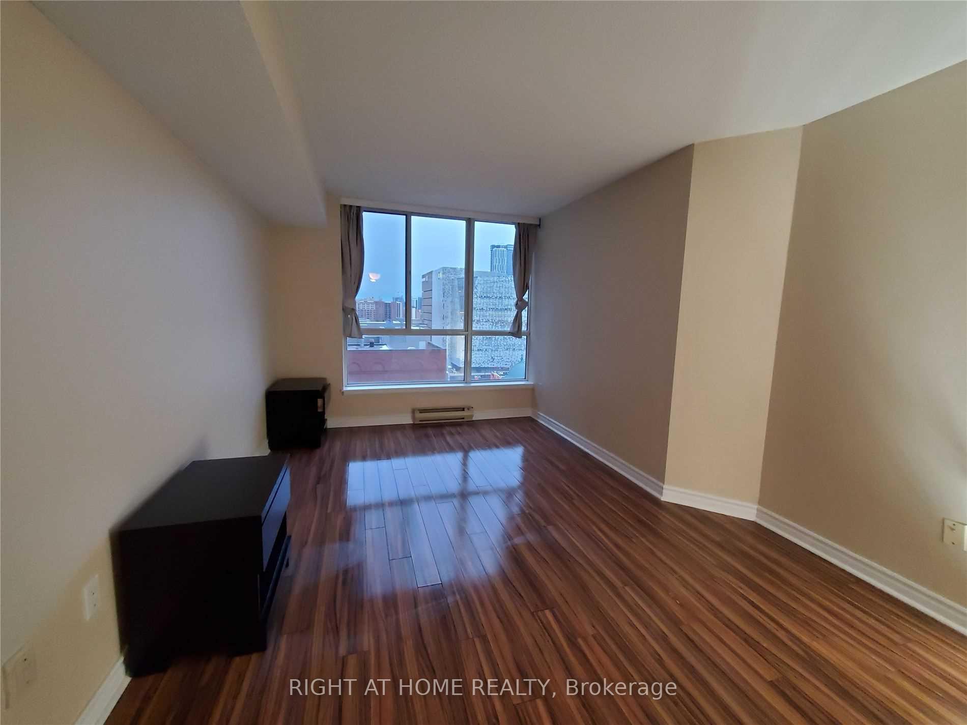 Photo 3 of Unit 1109, 38 Elm Street, Toronto, Bay Street Corridor — HOMEH