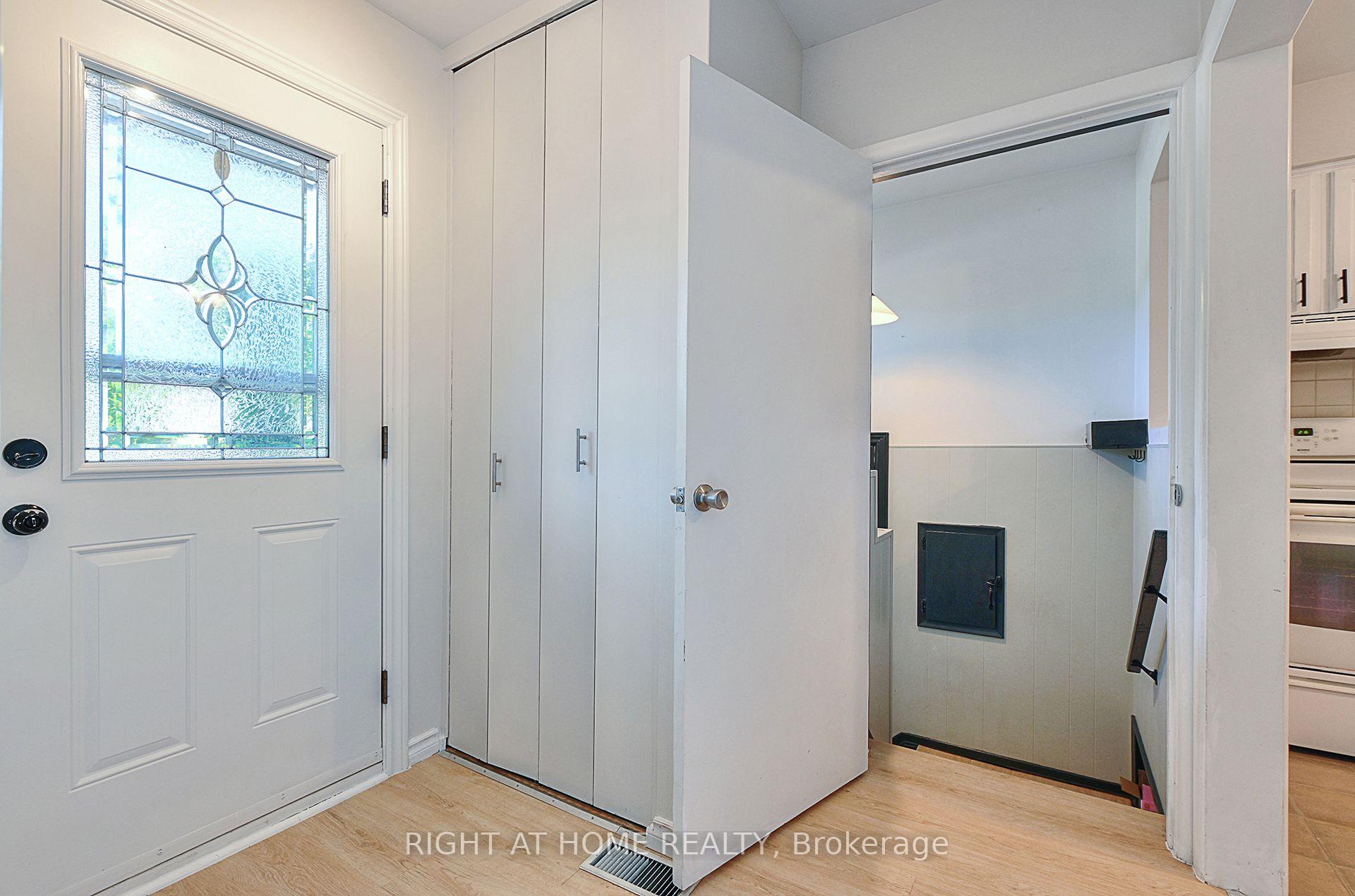 Photo 3 of 245 West 33rd Street, Hamilton, Westcliffe — HOMEH