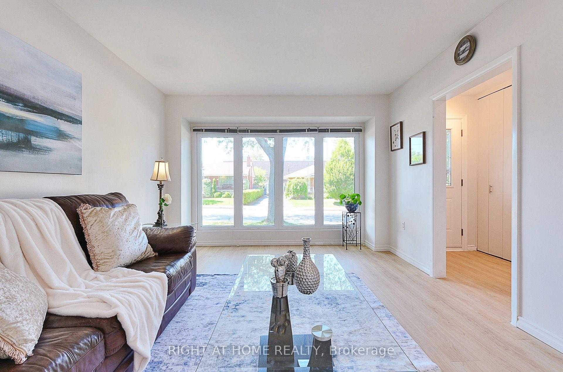 Photo 6 of 245 West 33rd Street, Hamilton, Westcliffe — HOMEH