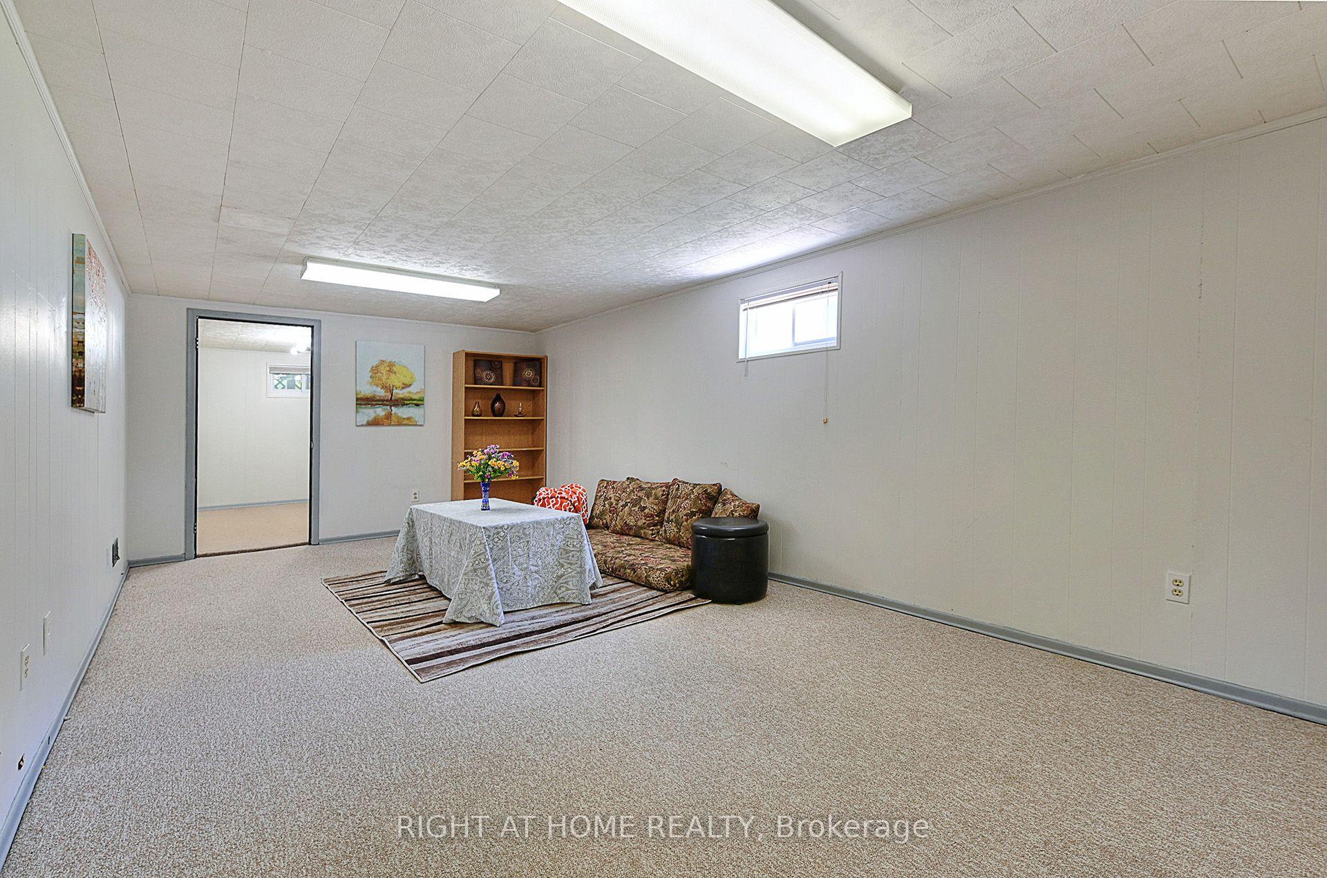 Photo 16 of 245 West 33rd Street, Hamilton, Westcliffe — HOMEH