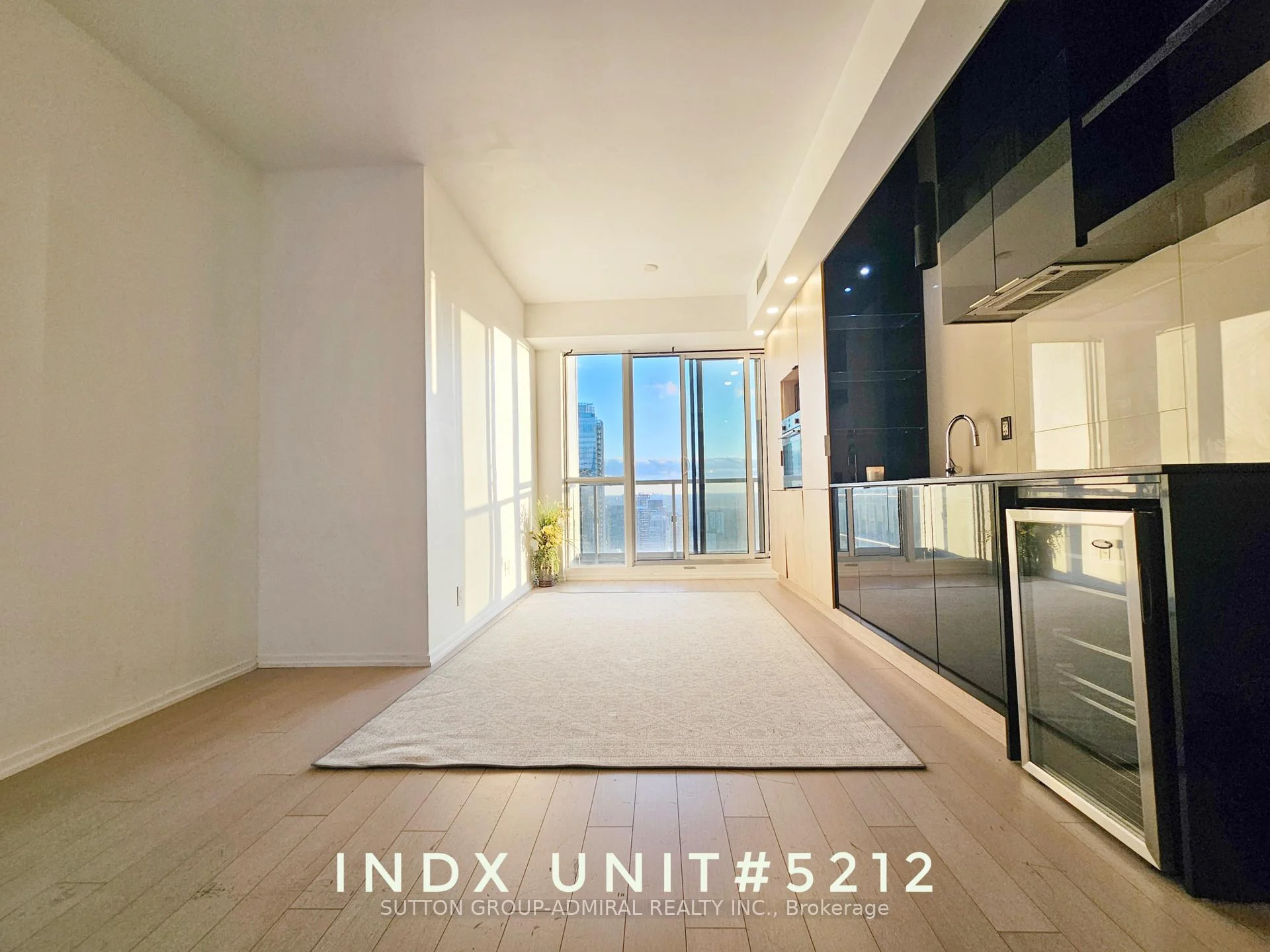 Photo 9 of Unit 5212, 70 Temperance Street, Toronto, Bay Street Corridor — HOMEH
