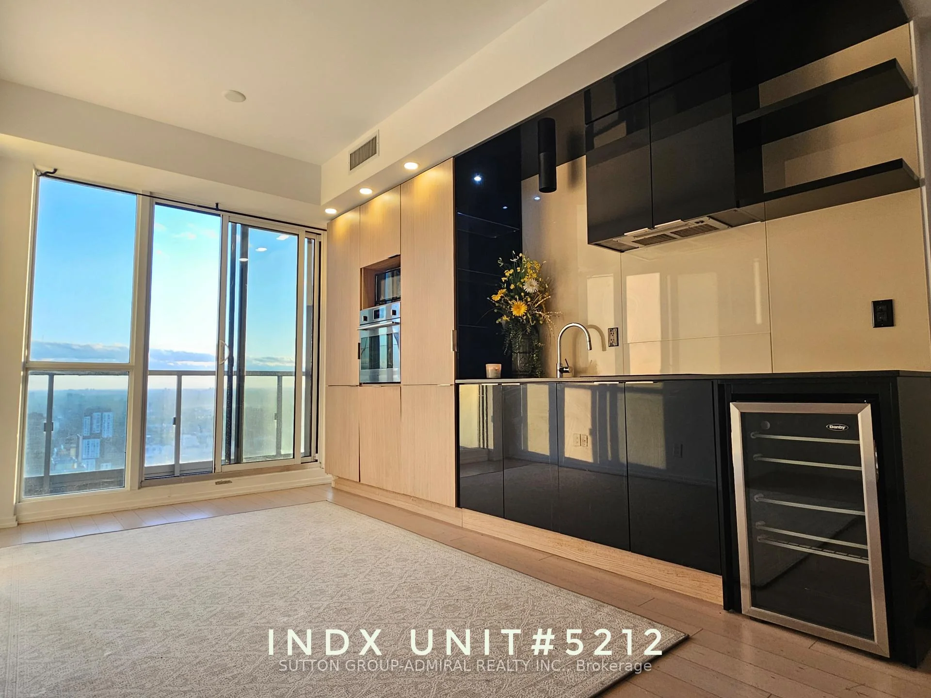 Photo 12 of Unit 5212, 70 Temperance Street, Toronto, Bay Street Corridor — HOMEH