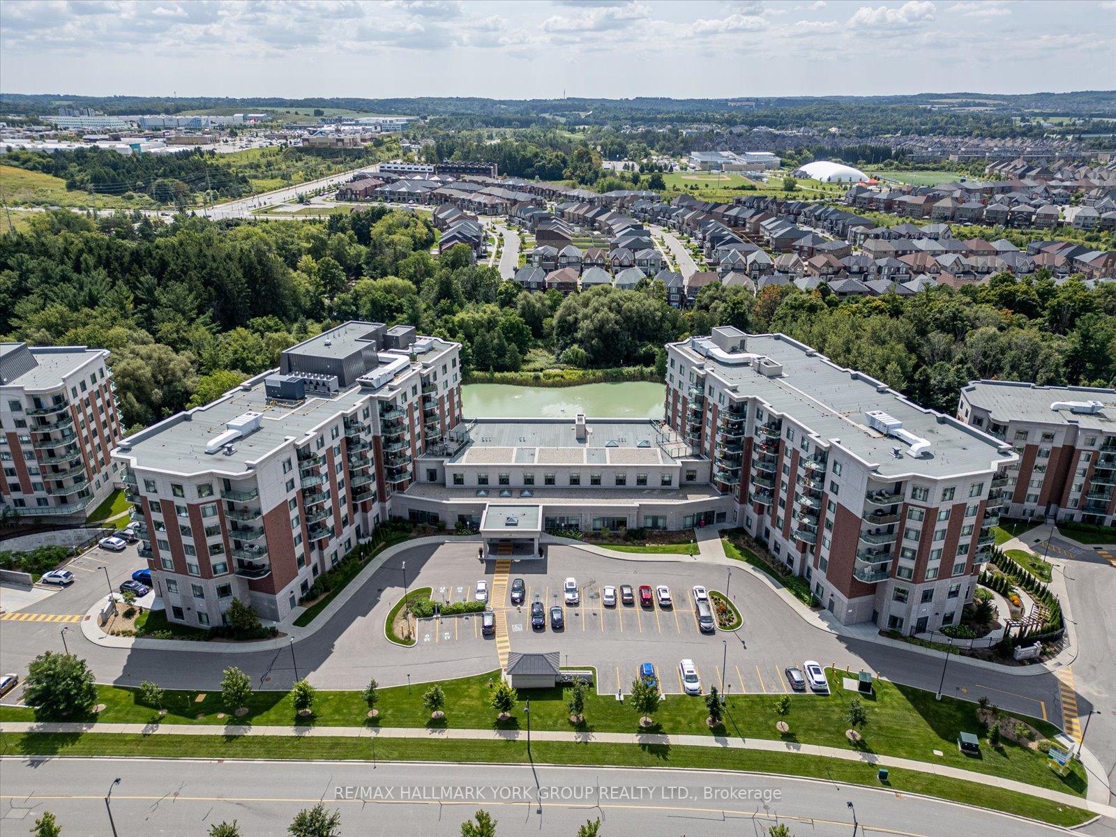 Photo 2 of Unit 116, 460 William Graham Drive, Aurora, Rural Aurora — HOMEH