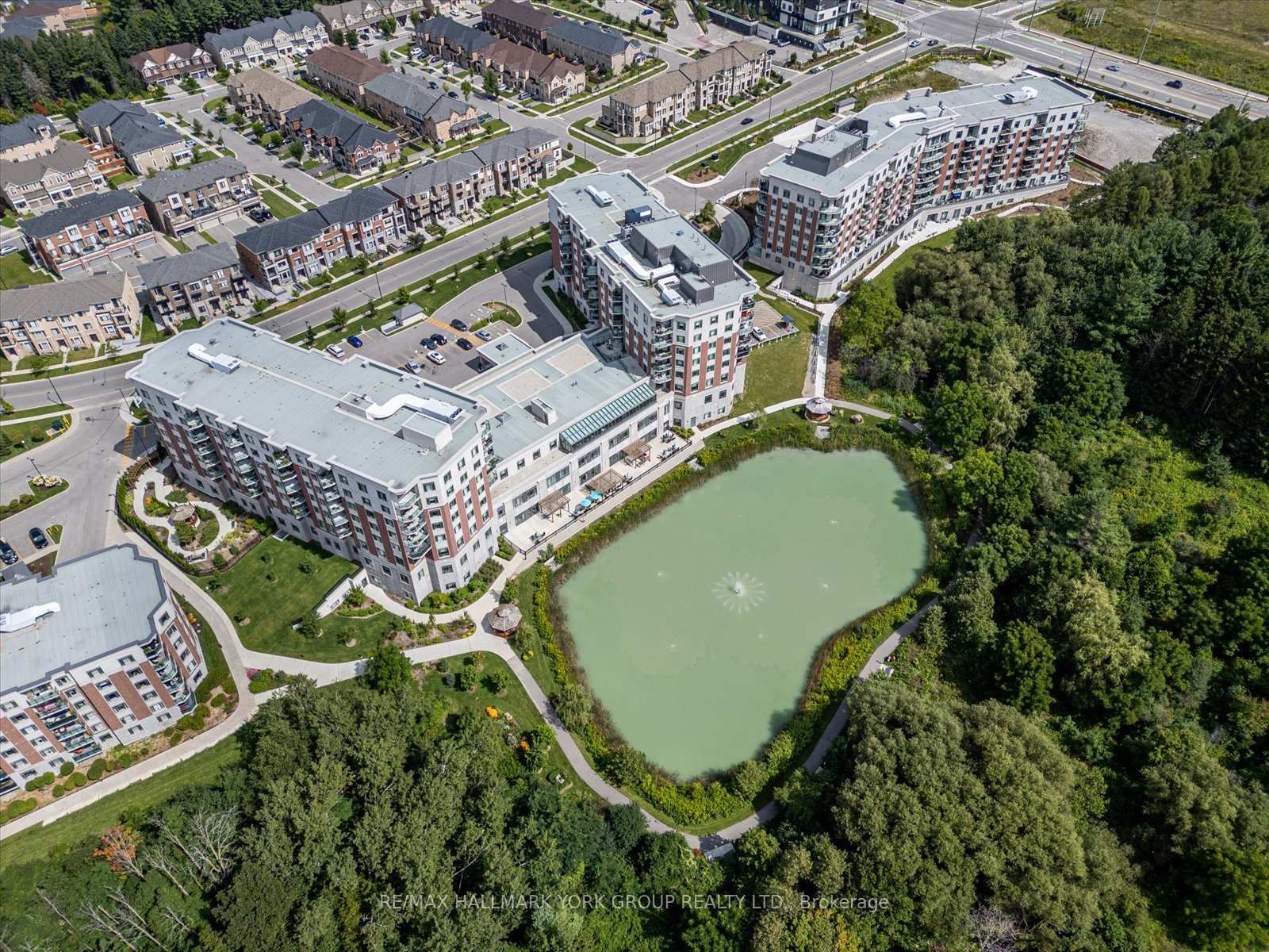 Photo 3 of Unit 116, 460 William Graham Drive, Aurora, Rural Aurora — HOMEH