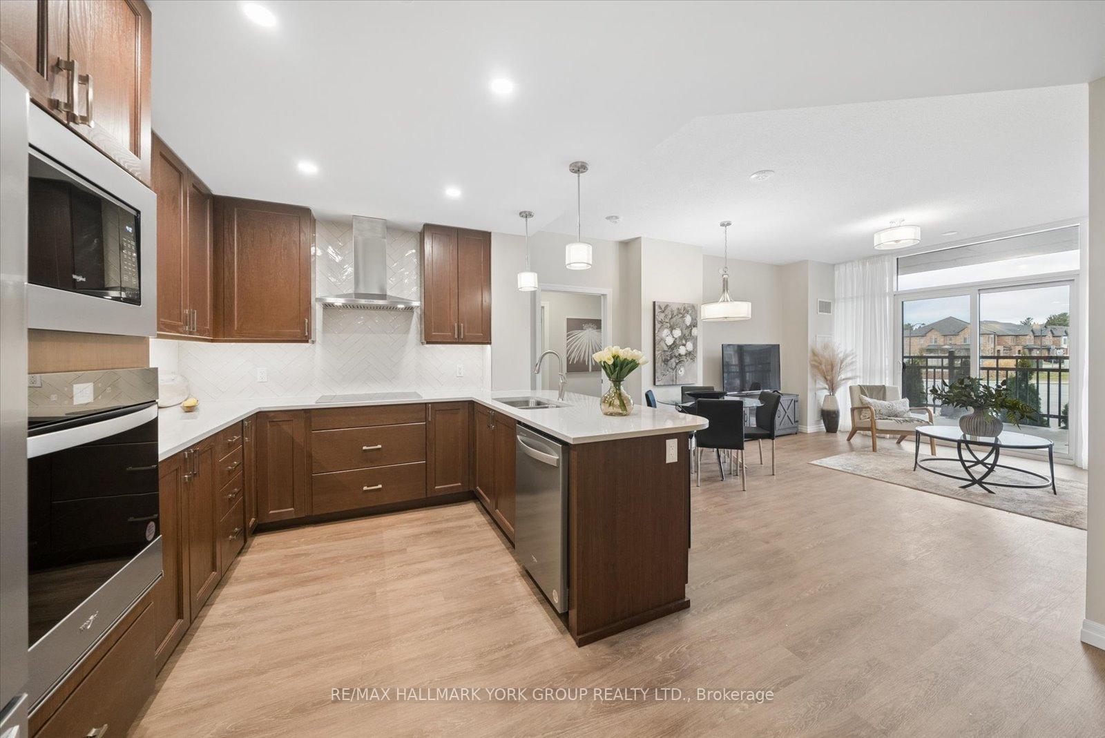Photo 13 of Unit 116, 460 William Graham Drive, Aurora, Rural Aurora — HOMEH