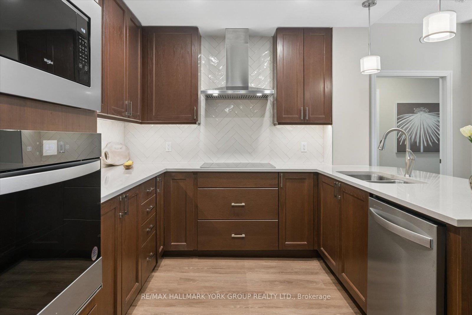 Photo 14 of Unit 116, 460 William Graham Drive, Aurora, Rural Aurora — HOMEH