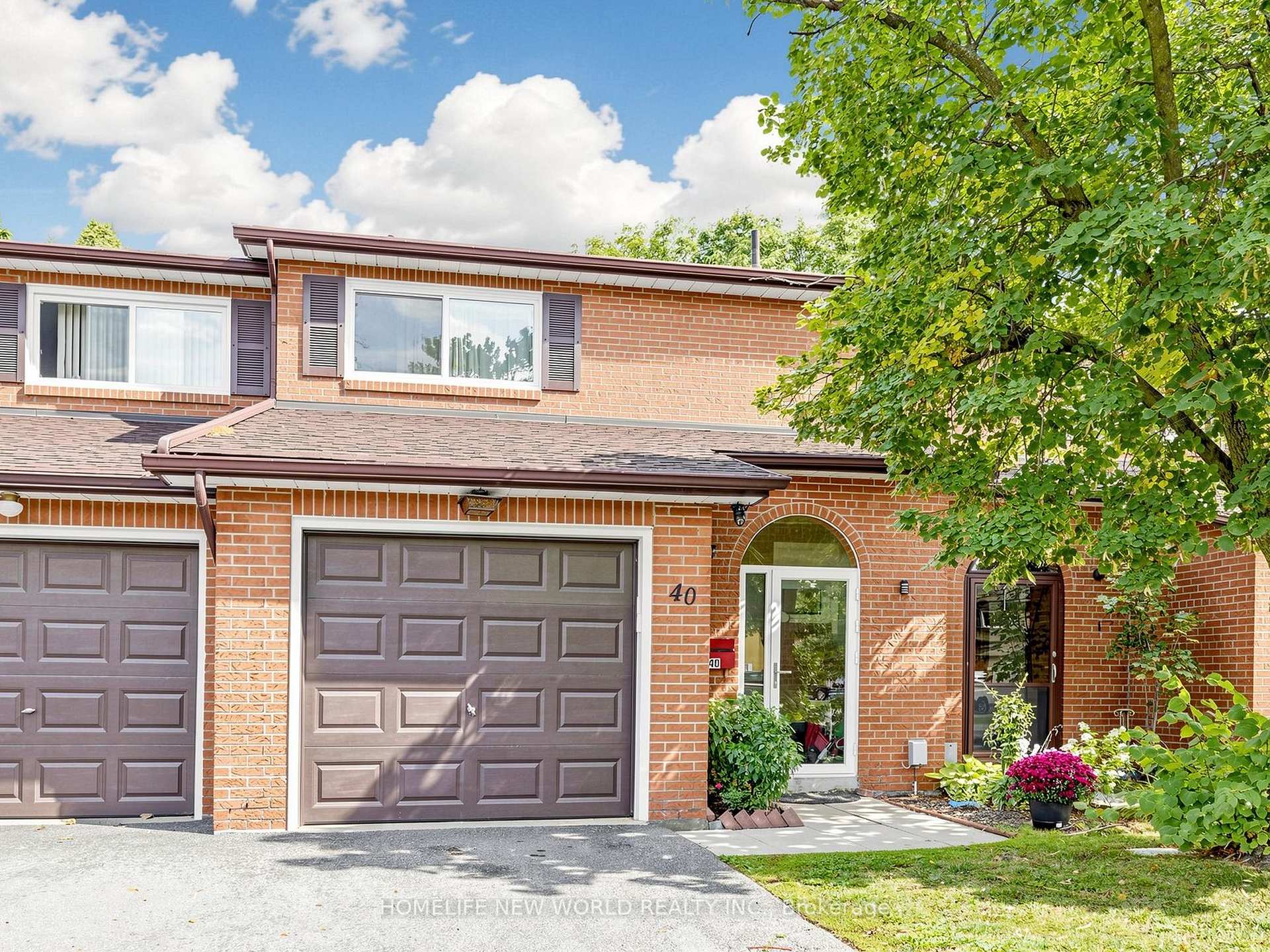 Photo 4 of Unit 40, 90 Crockamhill Drive, Scarborough, Agincourt North — HOMEH