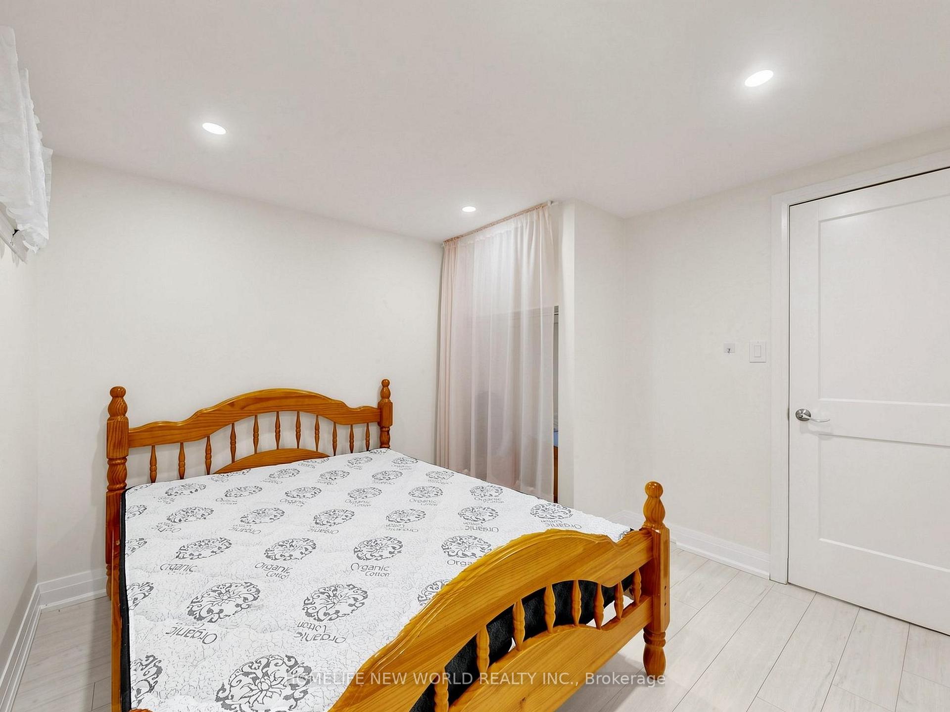 Photo 38 of Unit 40, 90 Crockamhill Drive, Scarborough, Agincourt North — HOMEH