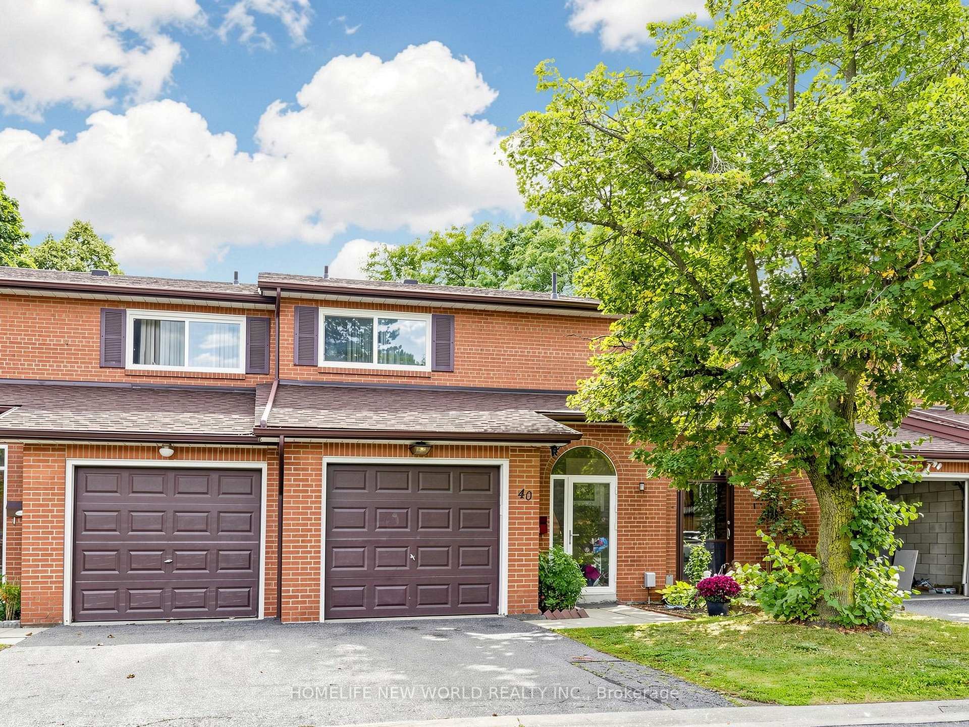 Photo 2 of Unit 40, 90 Crockamhill Drive, Scarborough, Agincourt North — HOMEH