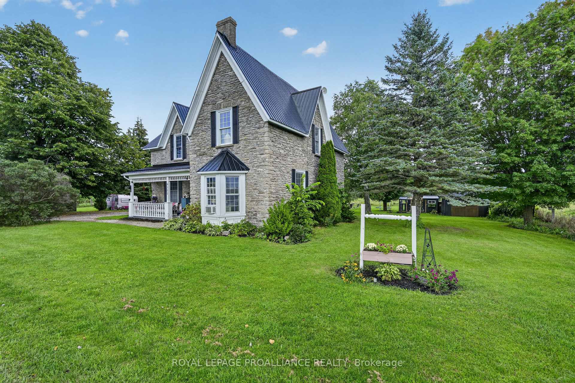 Photo 3 of 9137 County Road 6, Augusta, Augusta Twp — HOMEH