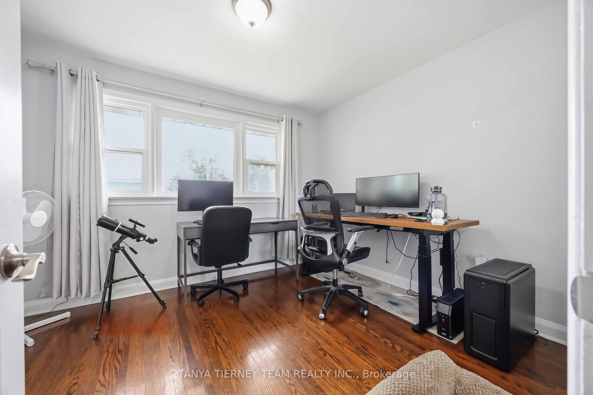 Photo 15 of 118 Rossland Road W, Oshawa, Centennial — HOMEH