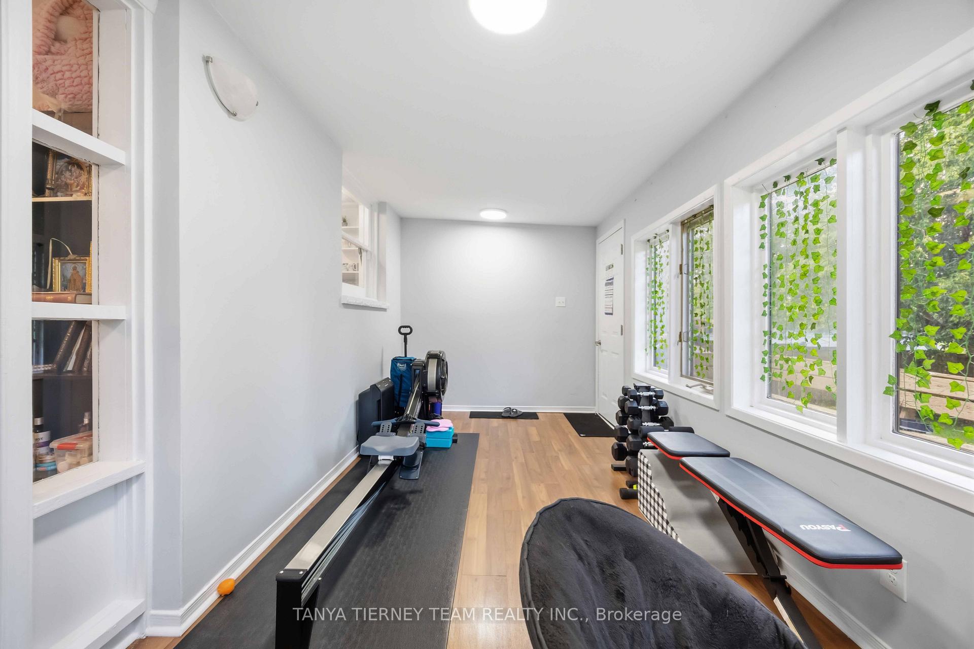 Photo 19 of 118 Rossland Road W, Oshawa, Centennial — HOMEH