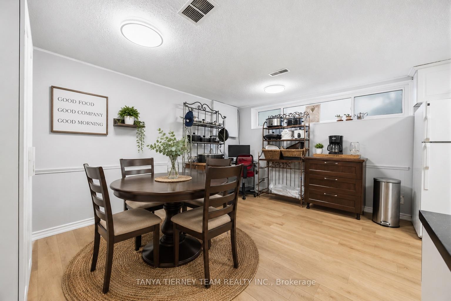 Photo 27 of 118 Rossland Road W, Oshawa, Centennial — HOMEH