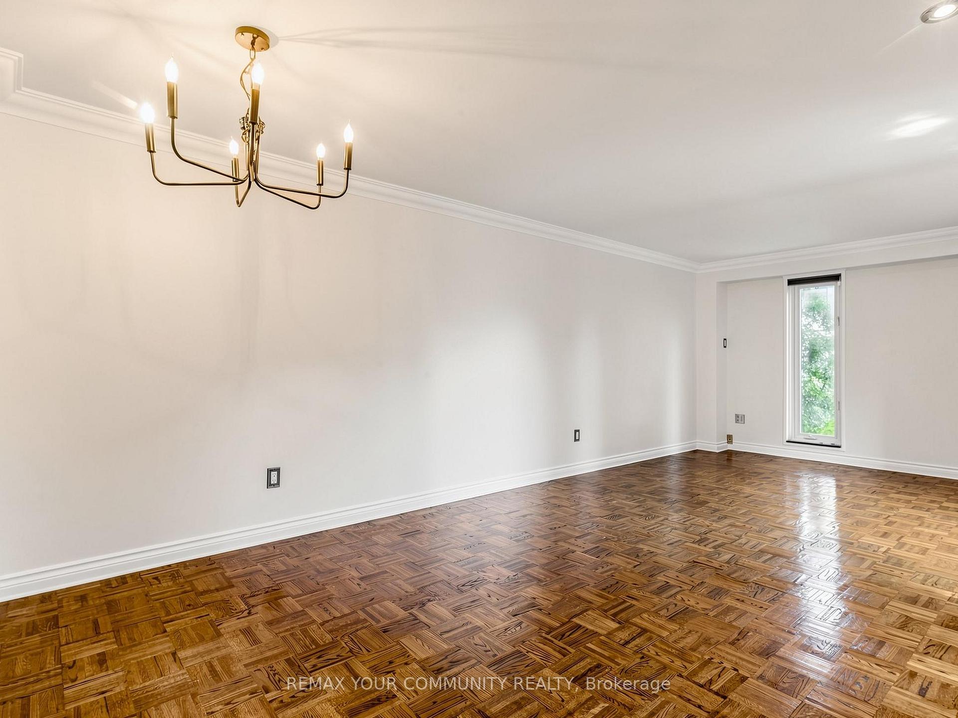 Photo 3 of 75 St. Andrews Court, Aurora, Hills of St Andrew — HOMEH