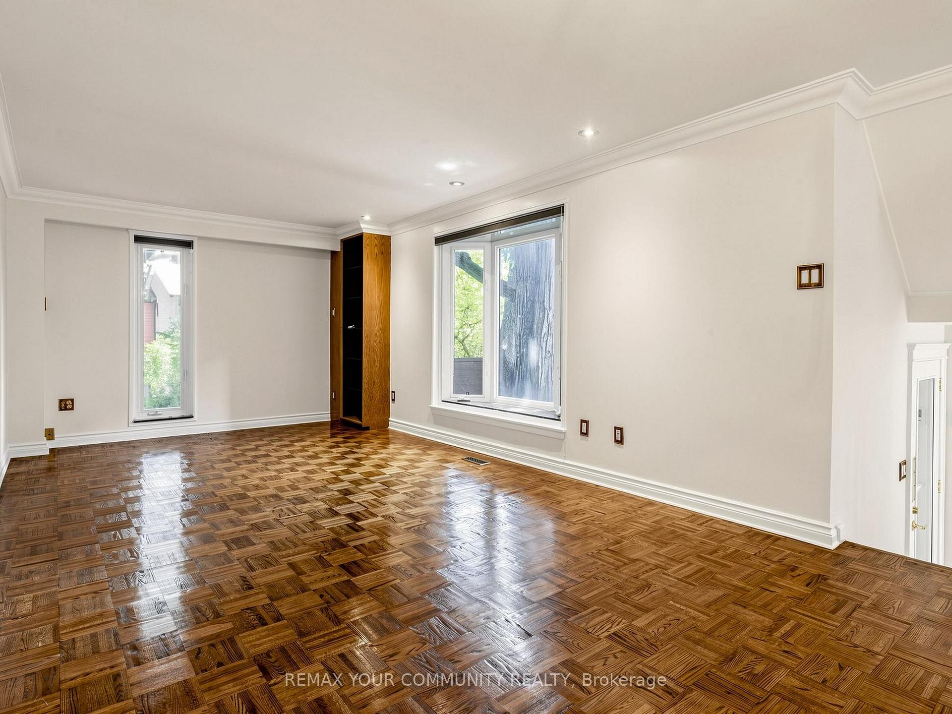 Photo 5 of 75 St. Andrews Court, Aurora, Hills of St Andrew — HOMEH