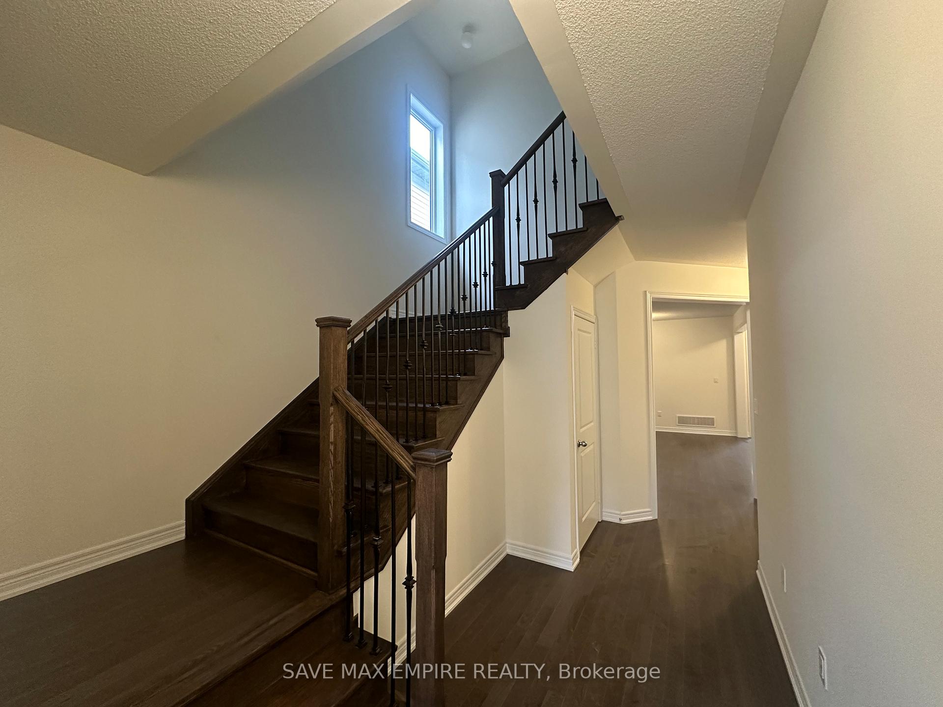 Photo 3 of 140 Limestone Lane, Shelburne — HOMEH