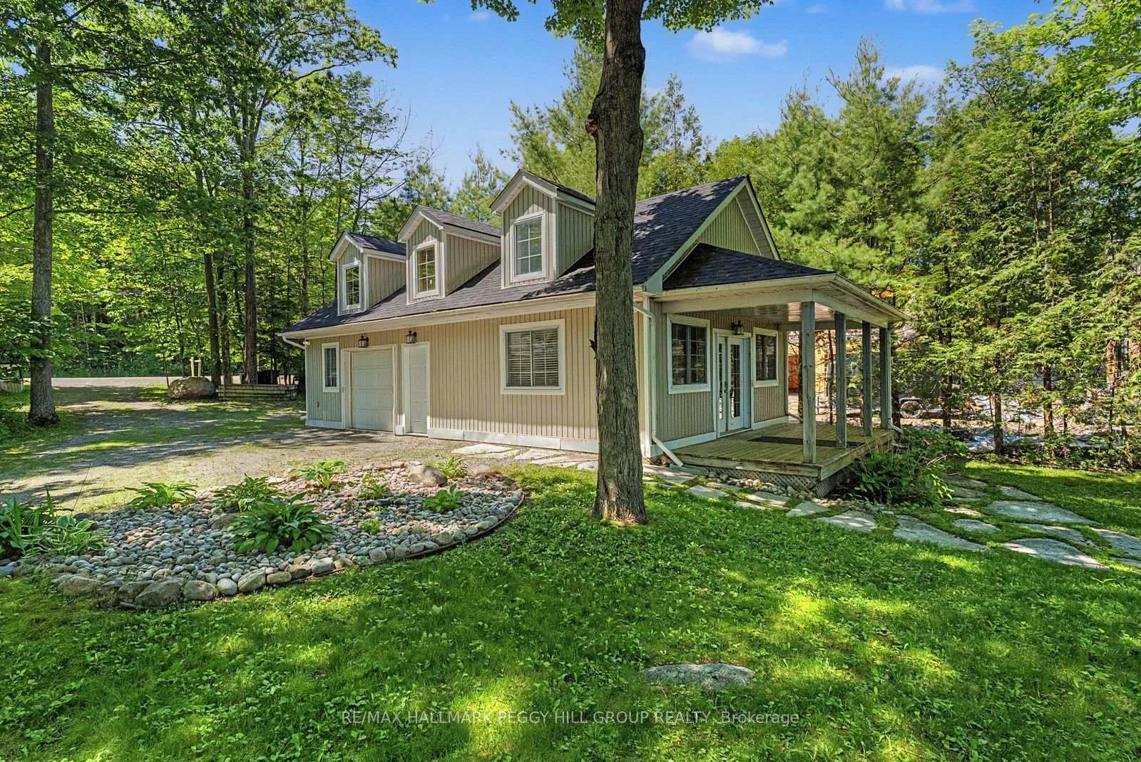 Photo 18 of 1449 Champlain Road, Tiny, Rural Tiny — HOMEH