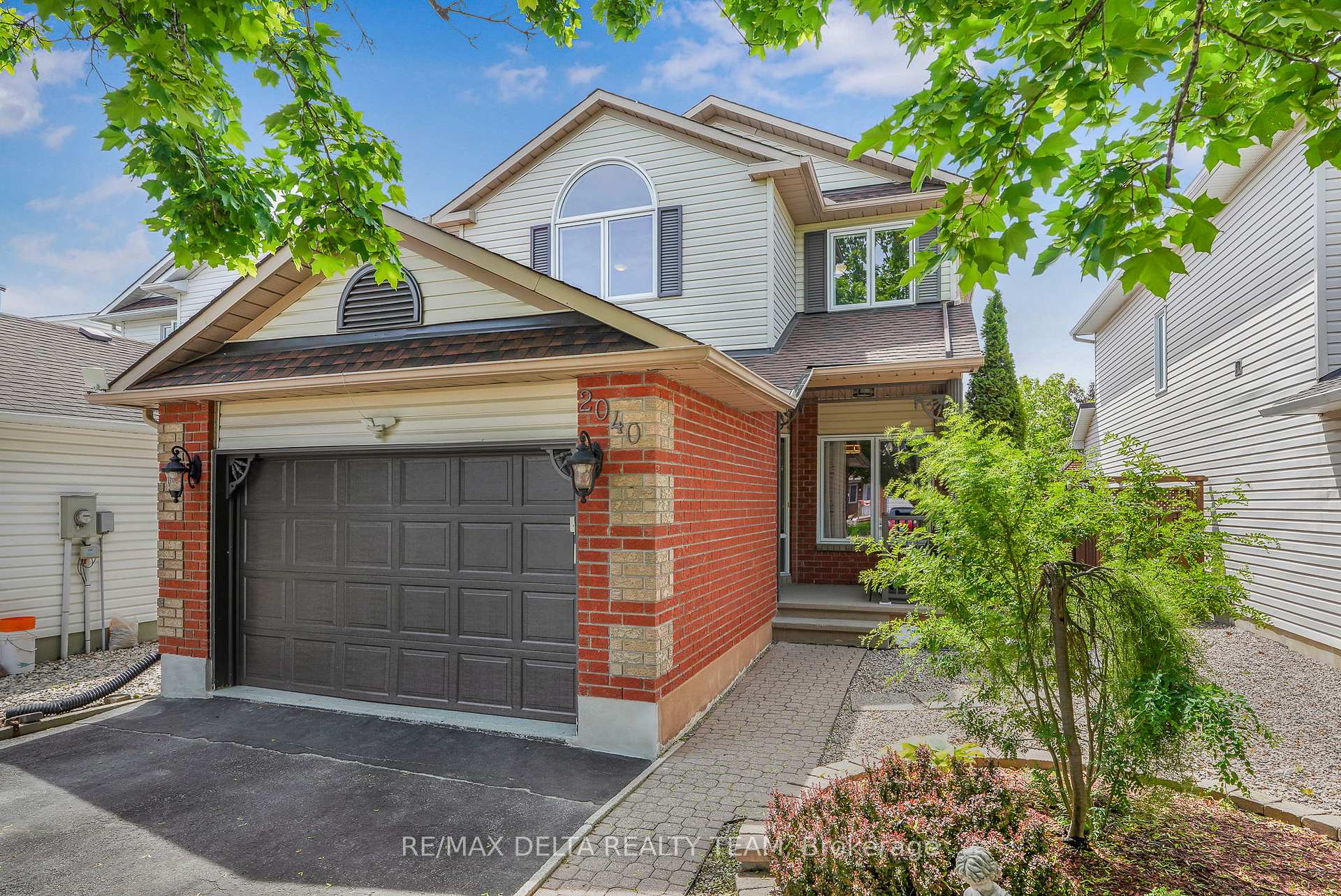 Photo of 2040 Sunland Drive