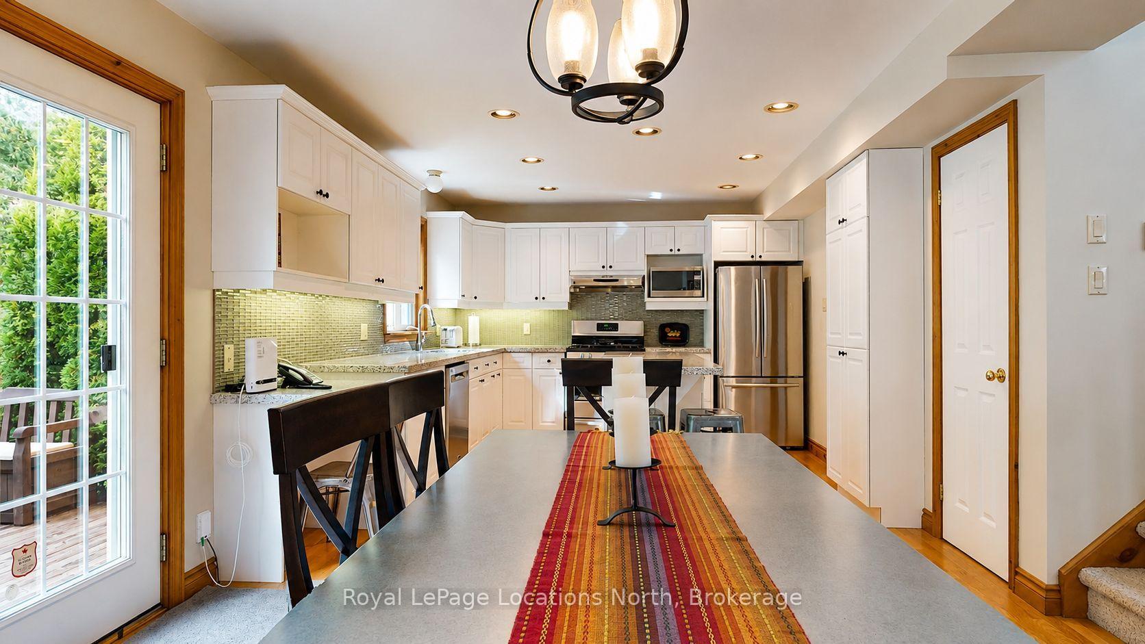 Photo 24 of 1657 Shore Lane, Wasaga Beach — HOMEH