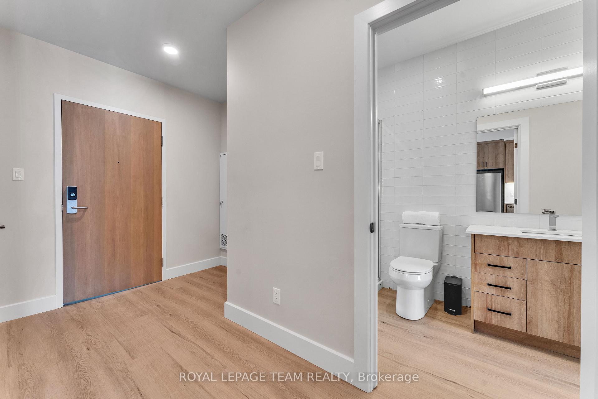 Photo 6 of Unit 303, 1008 Rogers Crescent, Brockville, Brockville — HOMEH