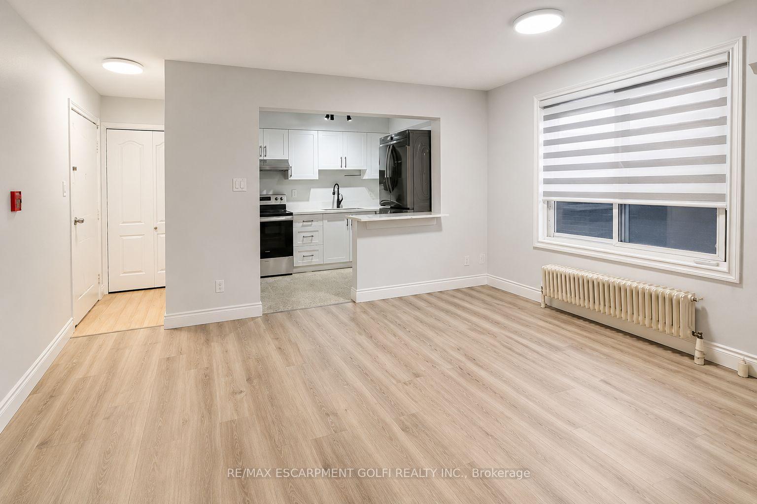 Photo 1 of Unit 2, 2403 Lakeshore Boulevard W, Etobicoke, Mimico — HOMEH