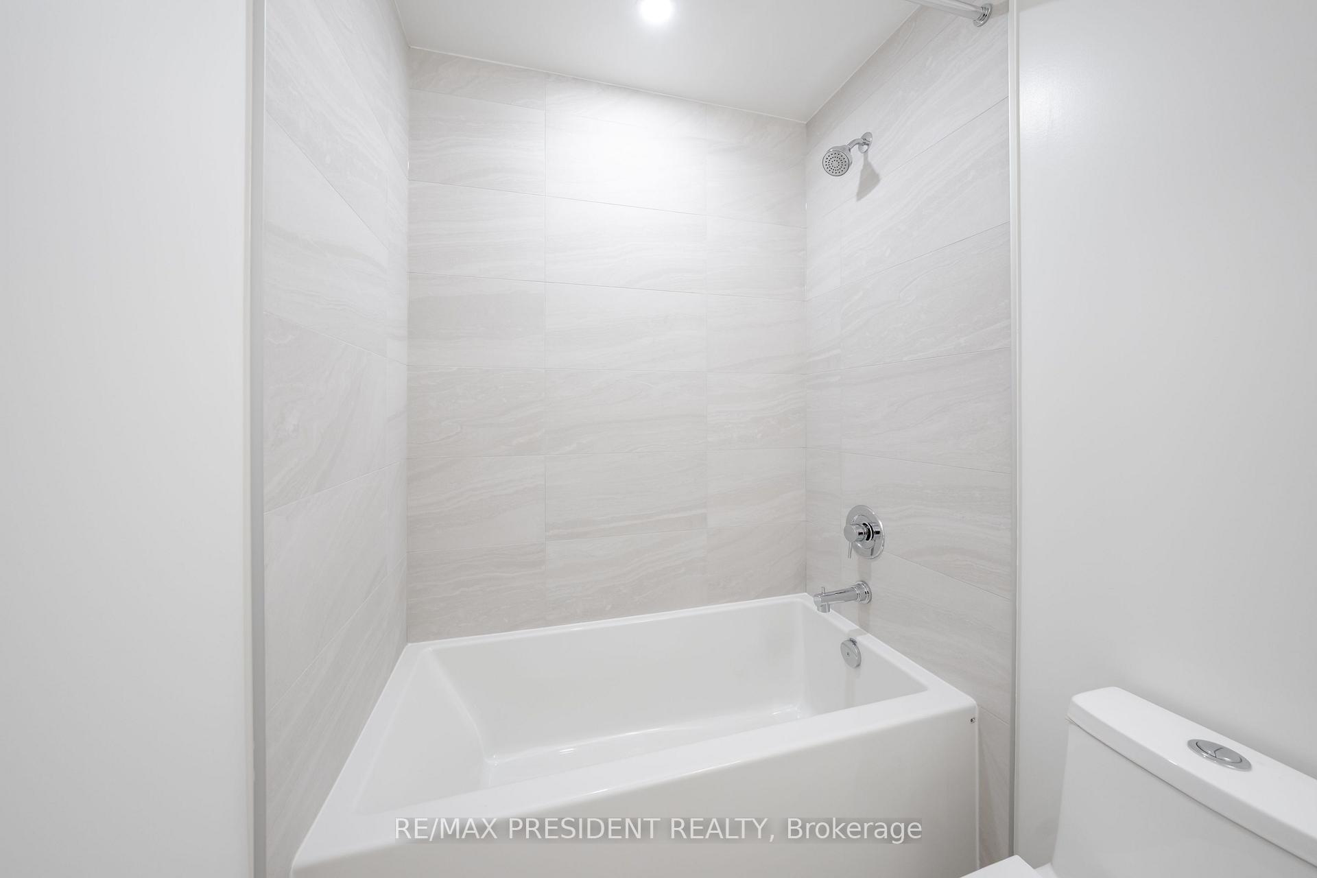 Photo 7 of Unit 822, 400 King Street W, Toronto, Waterfront Communities — HOMEH