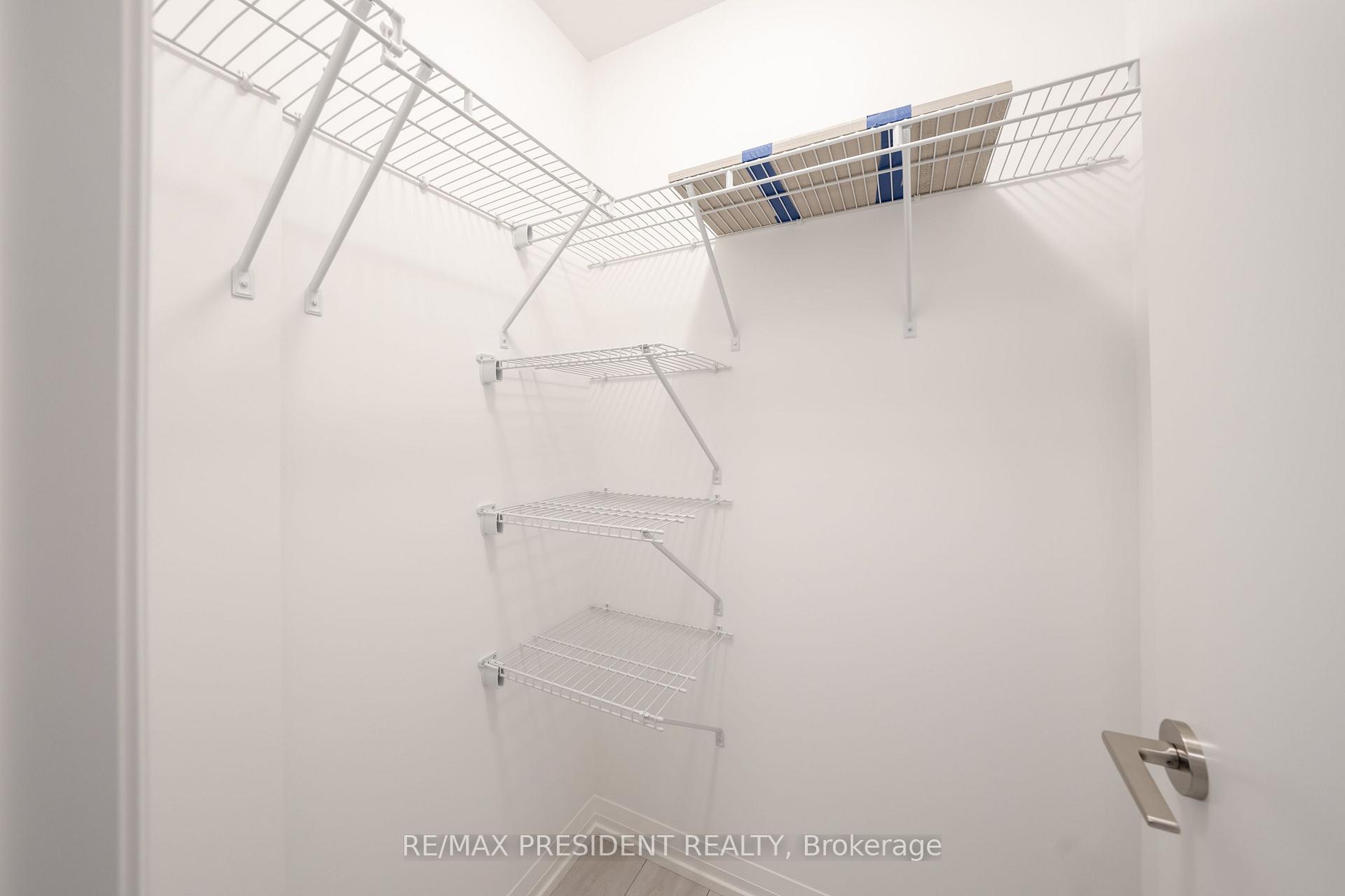 Photo 10 of Unit 822, 400 King Street W, Toronto, Waterfront Communities — HOMEH