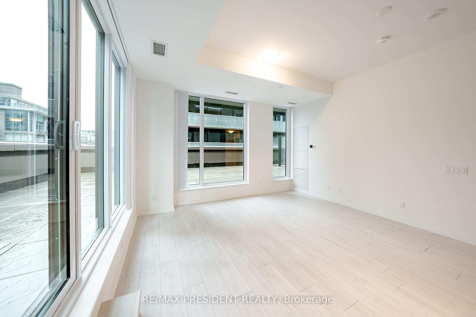 Photo 24 of Unit 822, 400 King Street W, Toronto, Waterfront Communities — HOMEH