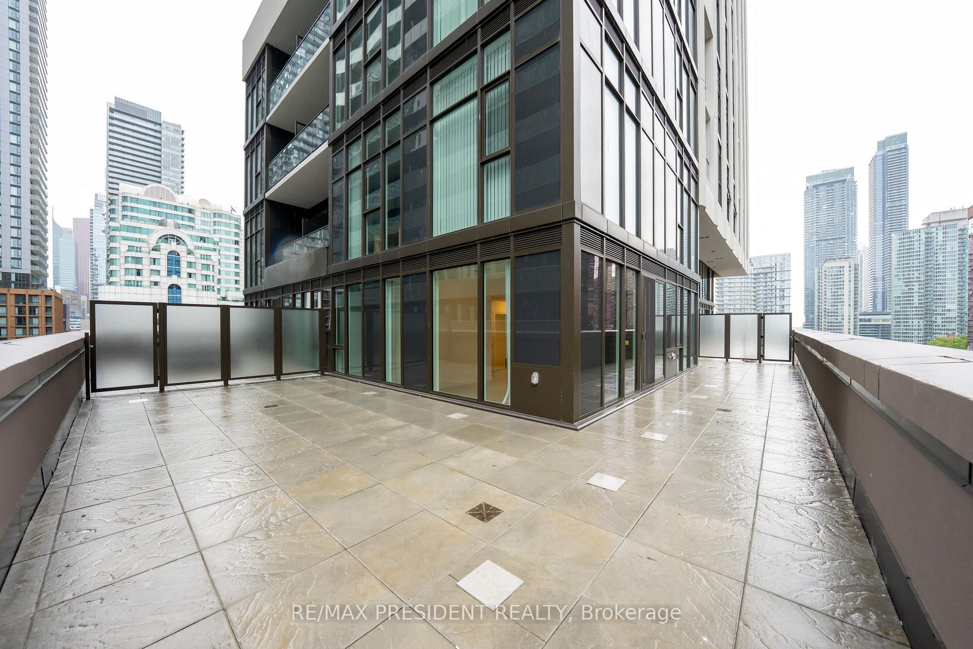 Photo 31 of Unit 822, 400 King Street W, Toronto, Waterfront Communities — HOMEH