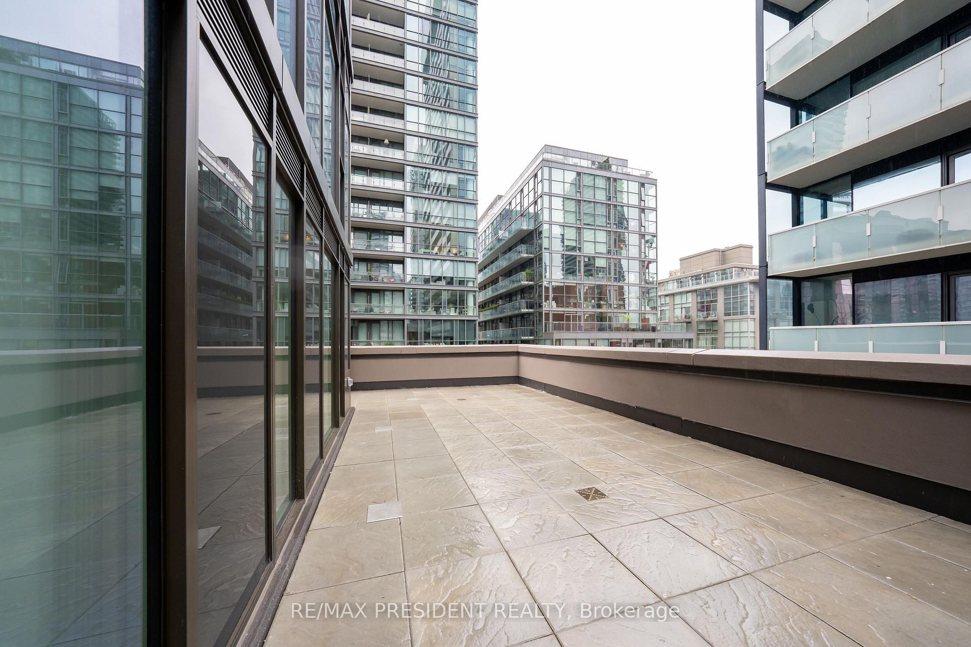 Photo 33 of Unit 822, 400 King Street W, Toronto, Waterfront Communities — HOMEH