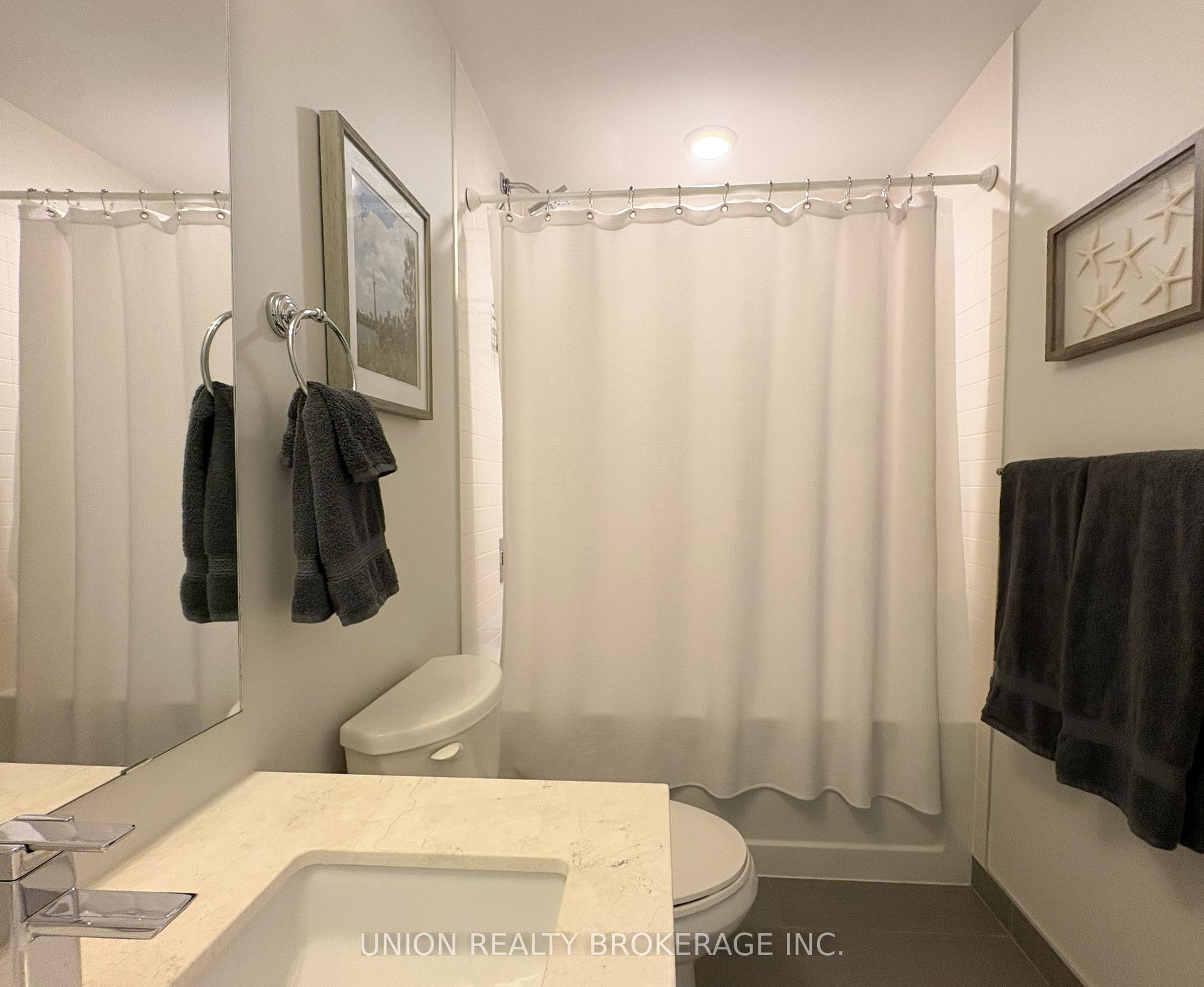 Photo 5 of Unit 307, 1960 Queen Street, Toronto, The Beaches — HOMEH