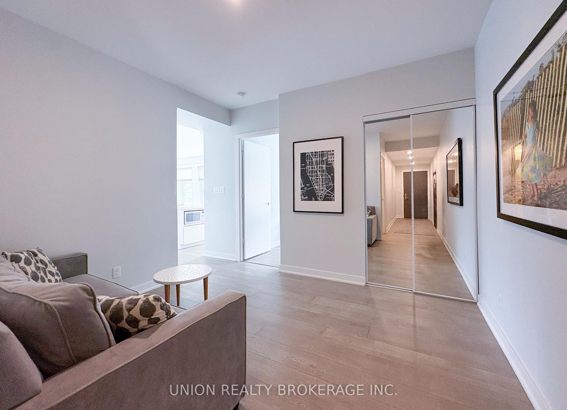 Photo 8 of Unit 307, 1960 Queen Street, Toronto, The Beaches — HOMEH