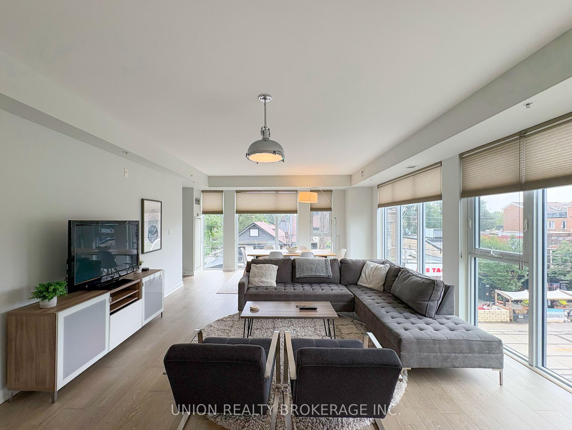 Photo 9 of Unit 307, 1960 Queen Street, Toronto, The Beaches — HOMEH