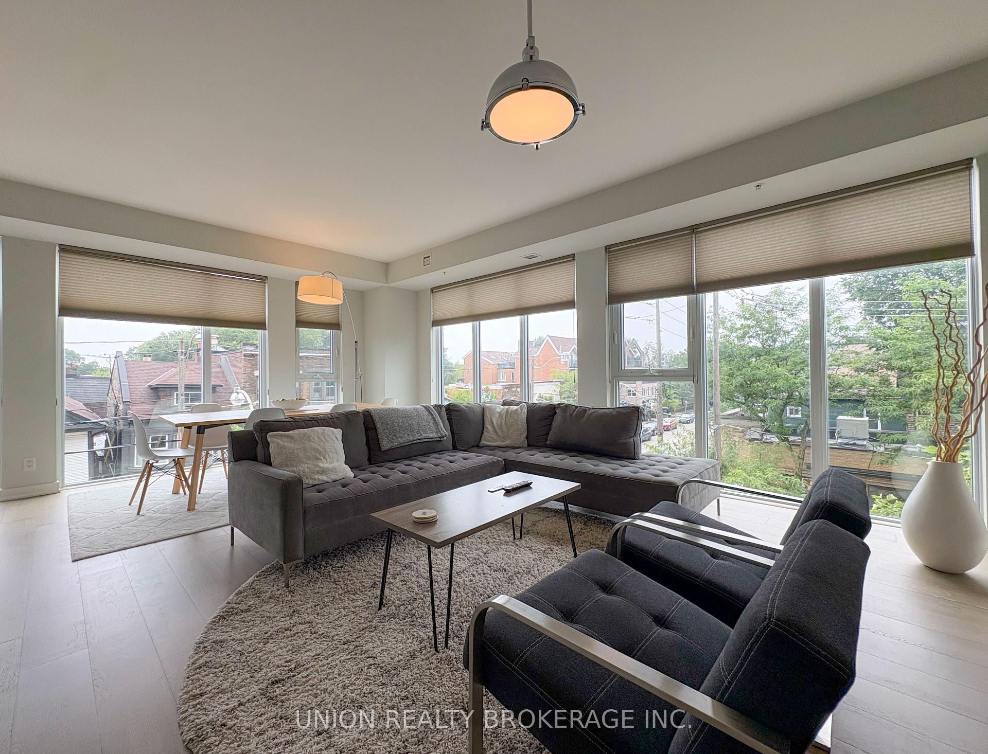 Photo 12 of Unit 307, 1960 Queen Street, Toronto, The Beaches — HOMEH