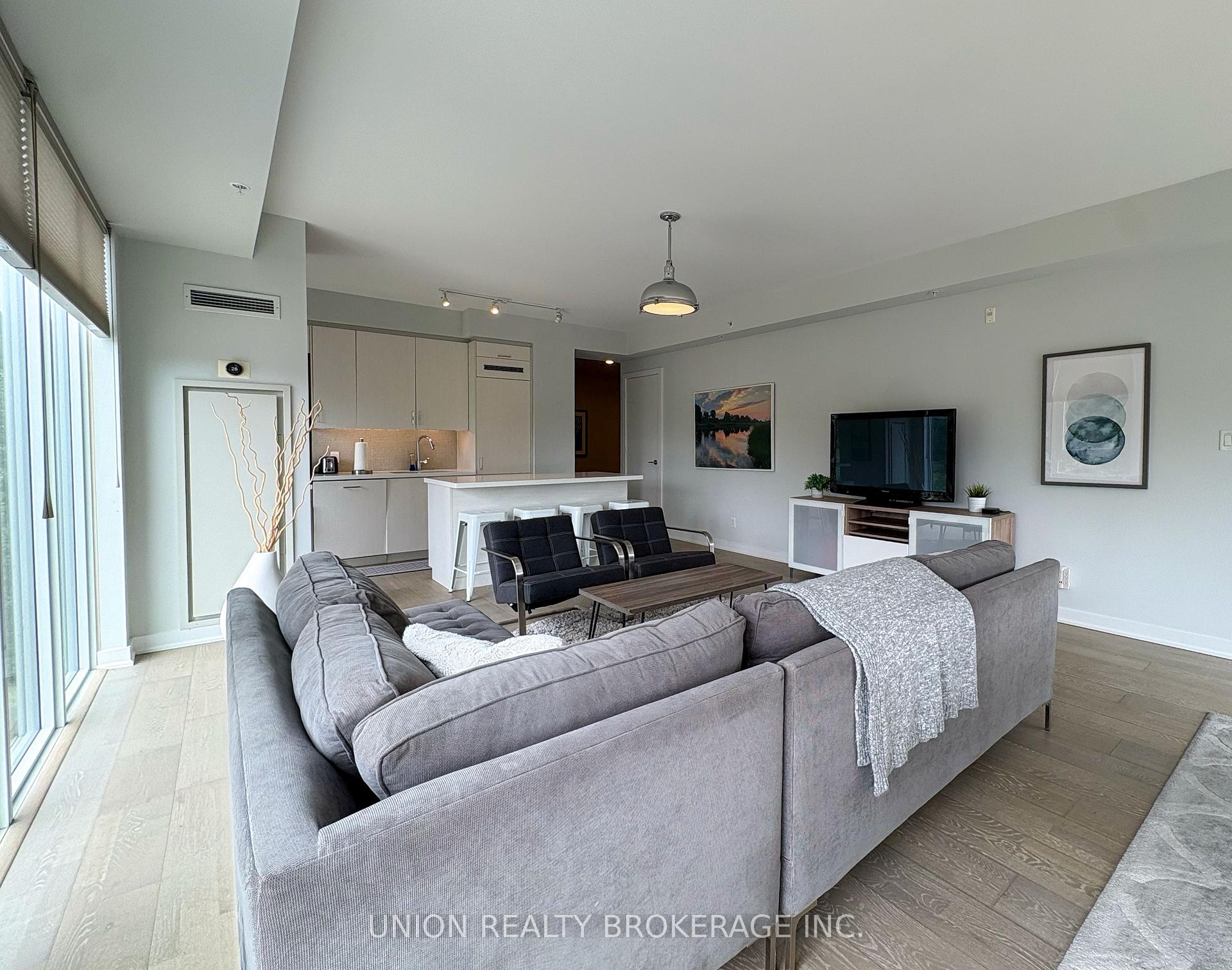 Photo 17 of Unit 307, 1960 Queen Street, Toronto, The Beaches — HOMEH