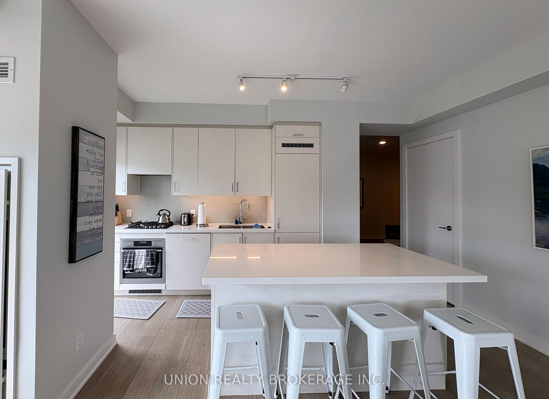 Photo 21 of Unit 307, 1960 Queen Street, Toronto, The Beaches — HOMEH