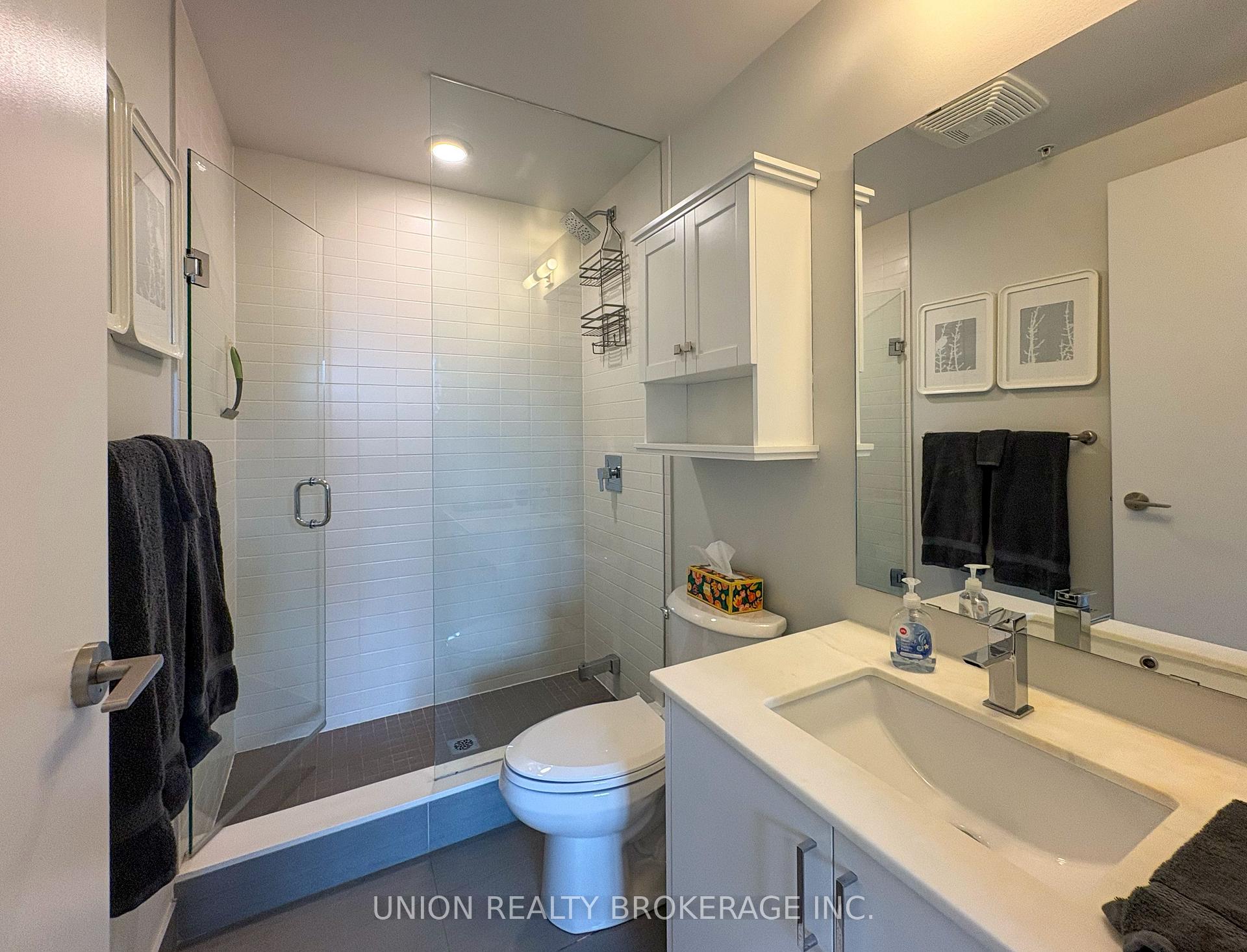 Photo 26 of Unit 307, 1960 Queen Street, Toronto, The Beaches — HOMEH